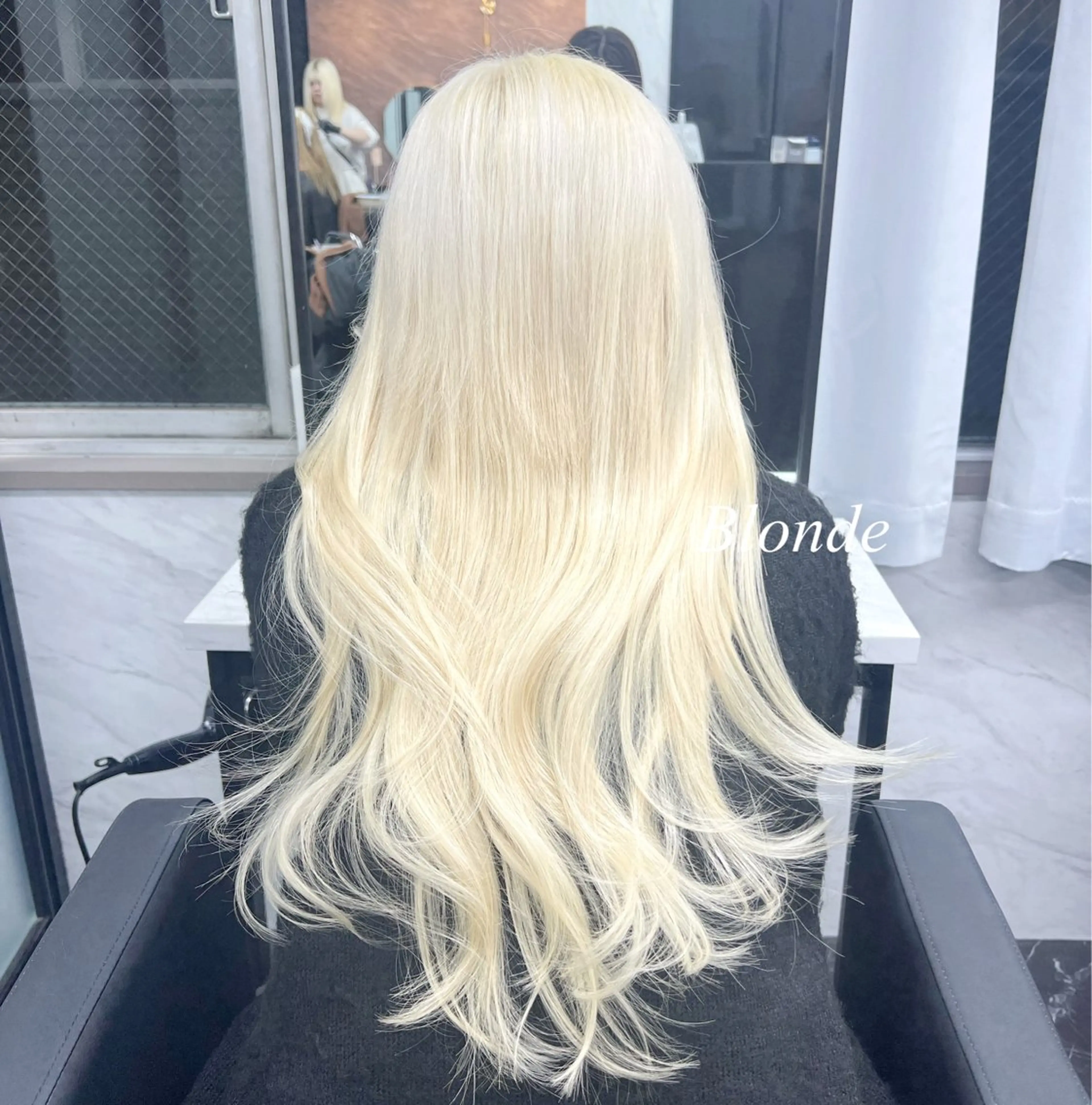 ロング カラー シールエクステ ハイトーンカラー エクステ ヘアカラー エクステ シールエクステ特化 ハイトーン、NANAのヘアスタイル