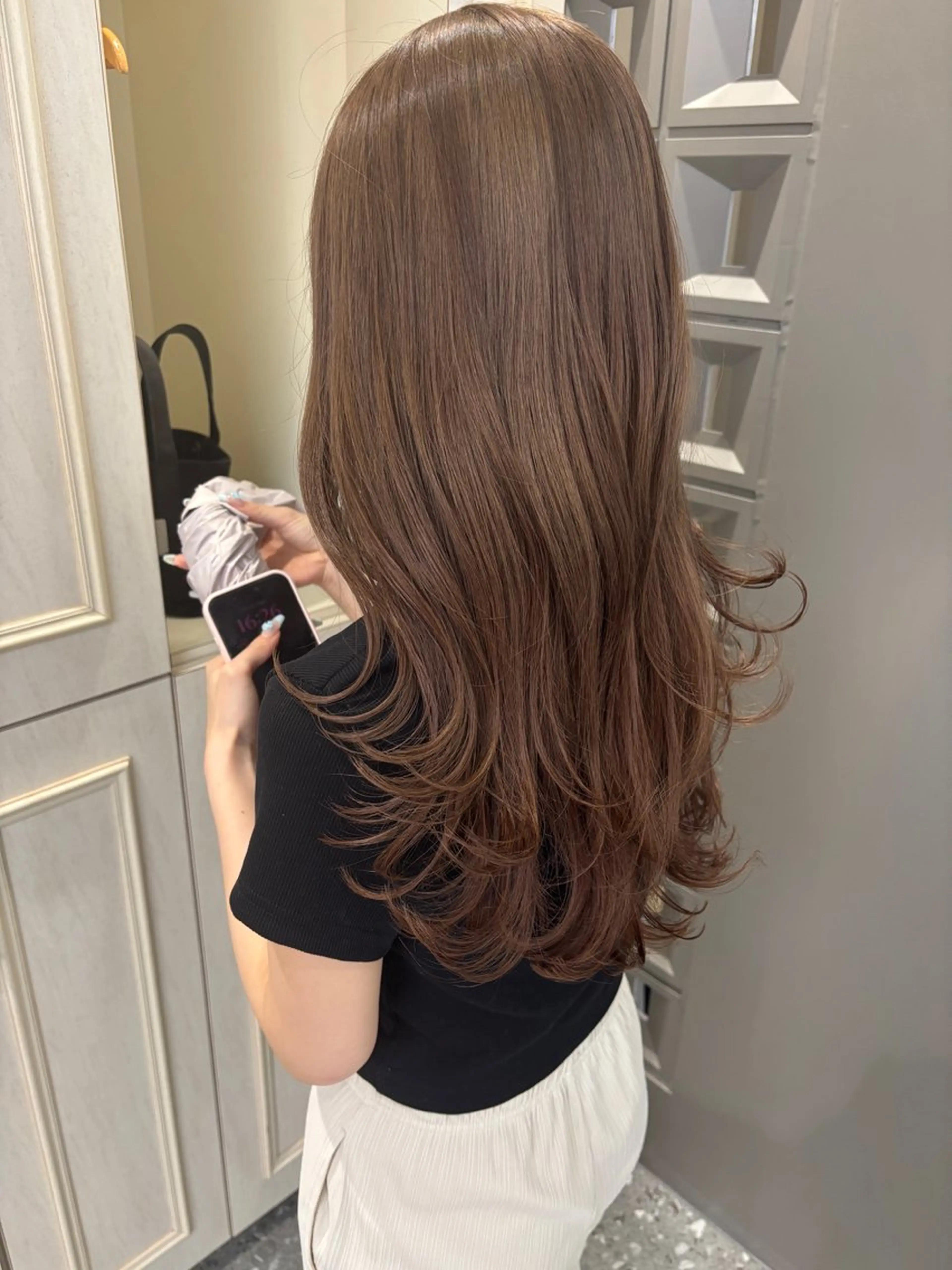ロング カラー ベージュカラー ダブルカラー レイヤーカット カット ヘアカラー 栄/矢場町/ Yasuyoのヘアスタイル