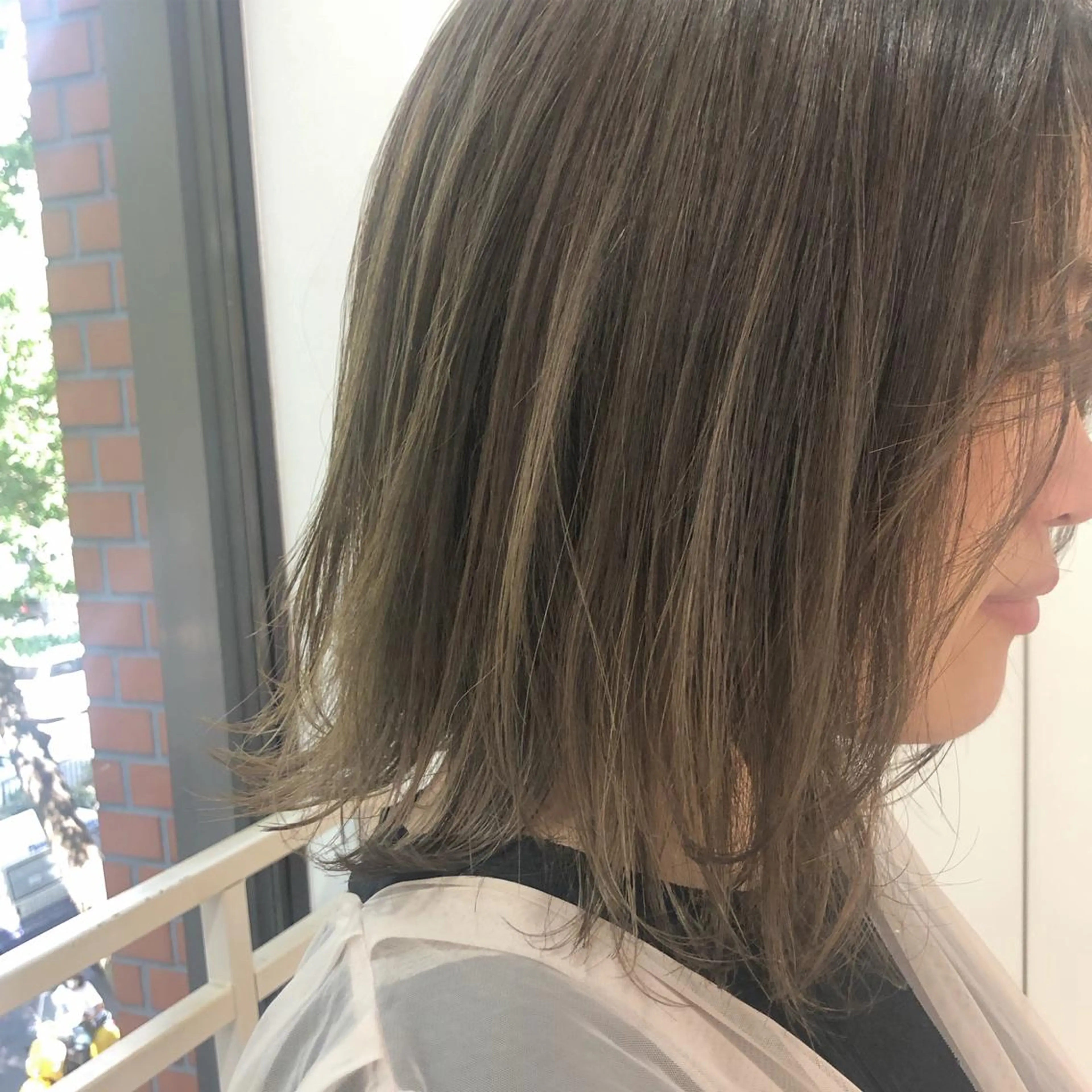 ミディアム カラー TRENCH　相澤 果歩のヘアスタイル