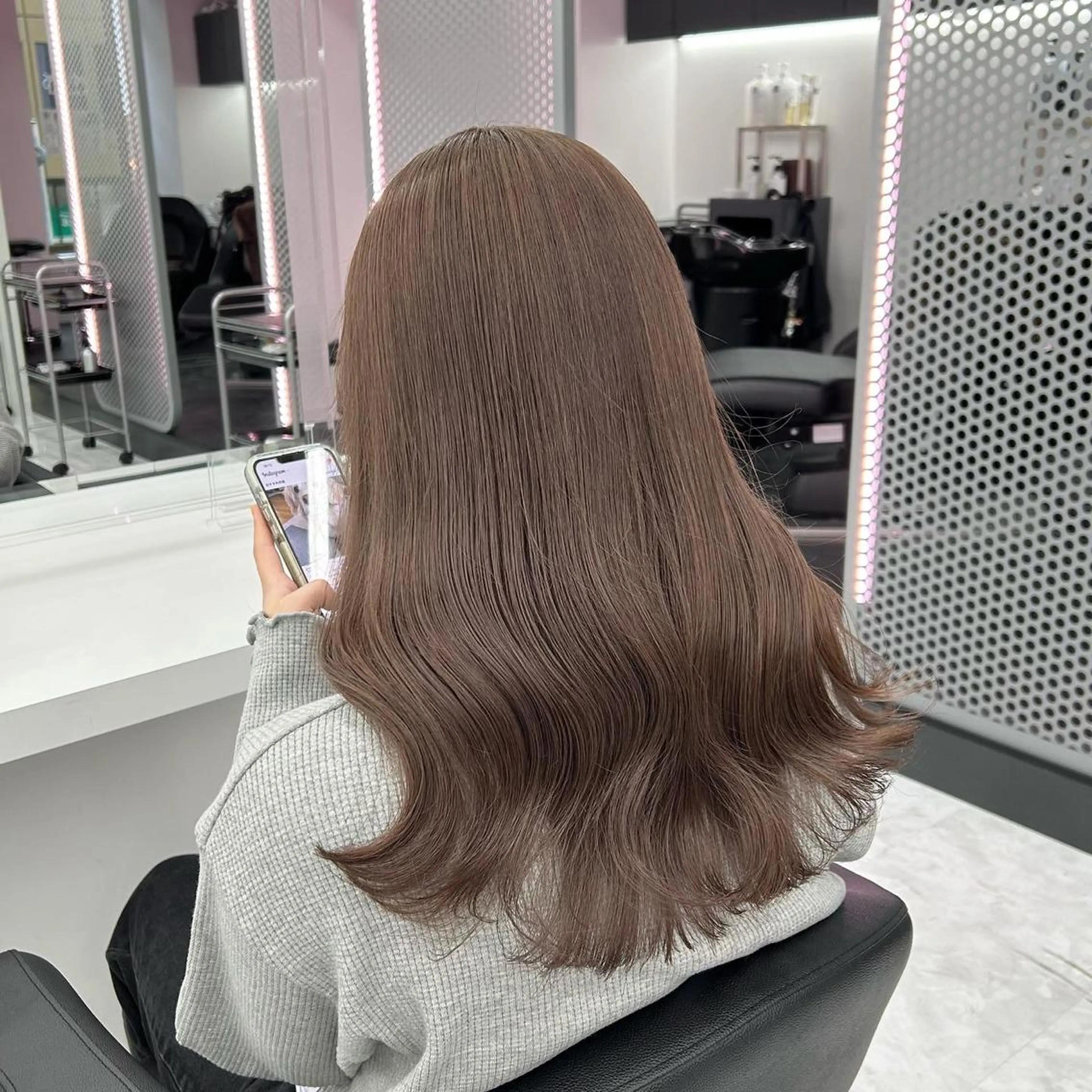 セミロング カラー ヘアアレンジ ヘアカラー トリートメント GOTODAY shair salon 横浜mare店所属・透明感抜群カラー mai🍑♡のヘアスタイル