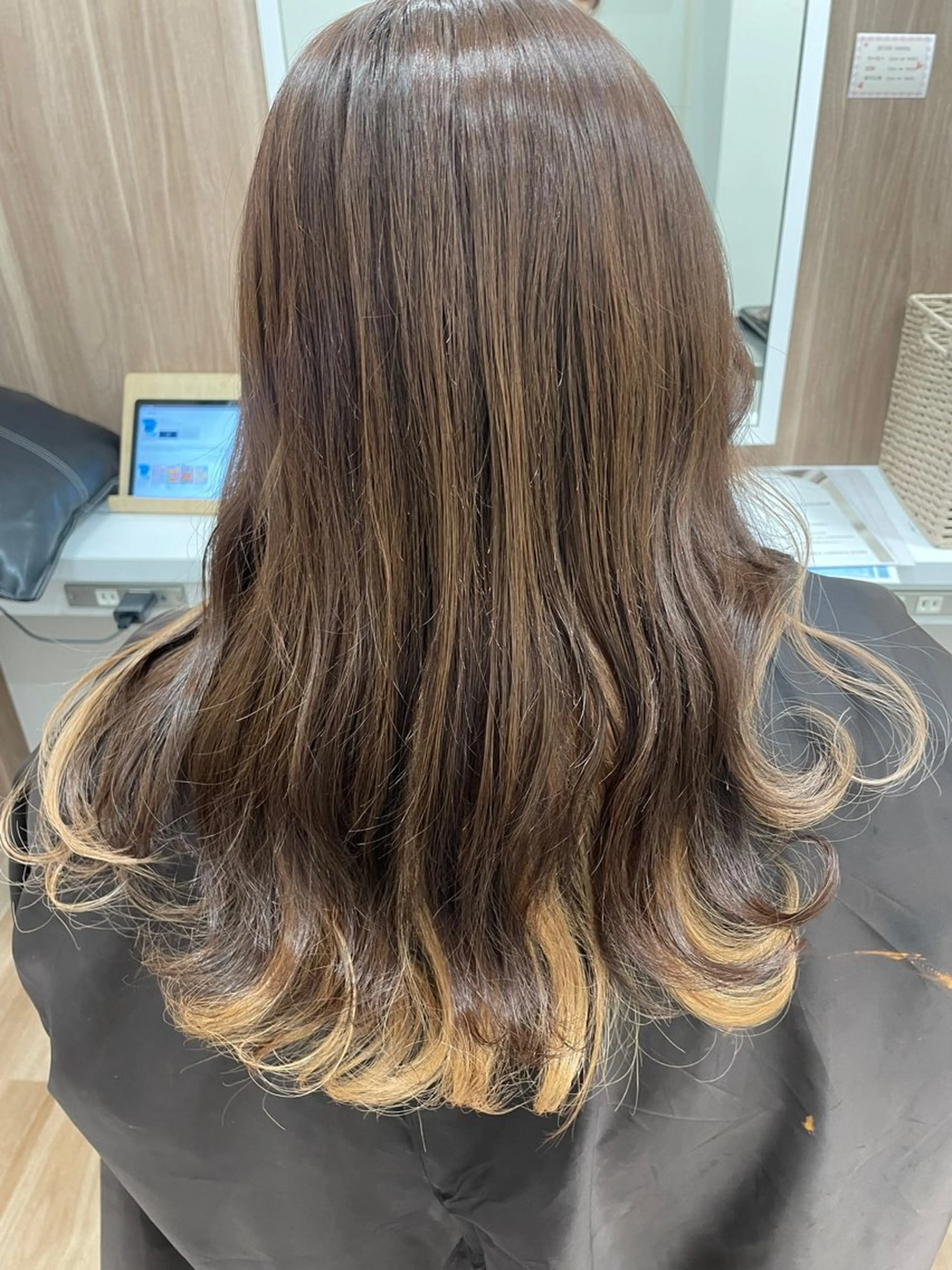 ロング カラー ベージュカラー インナーカラー ピンクカラー ピンクベージュ 葭葉 久美子のヘアスタイル