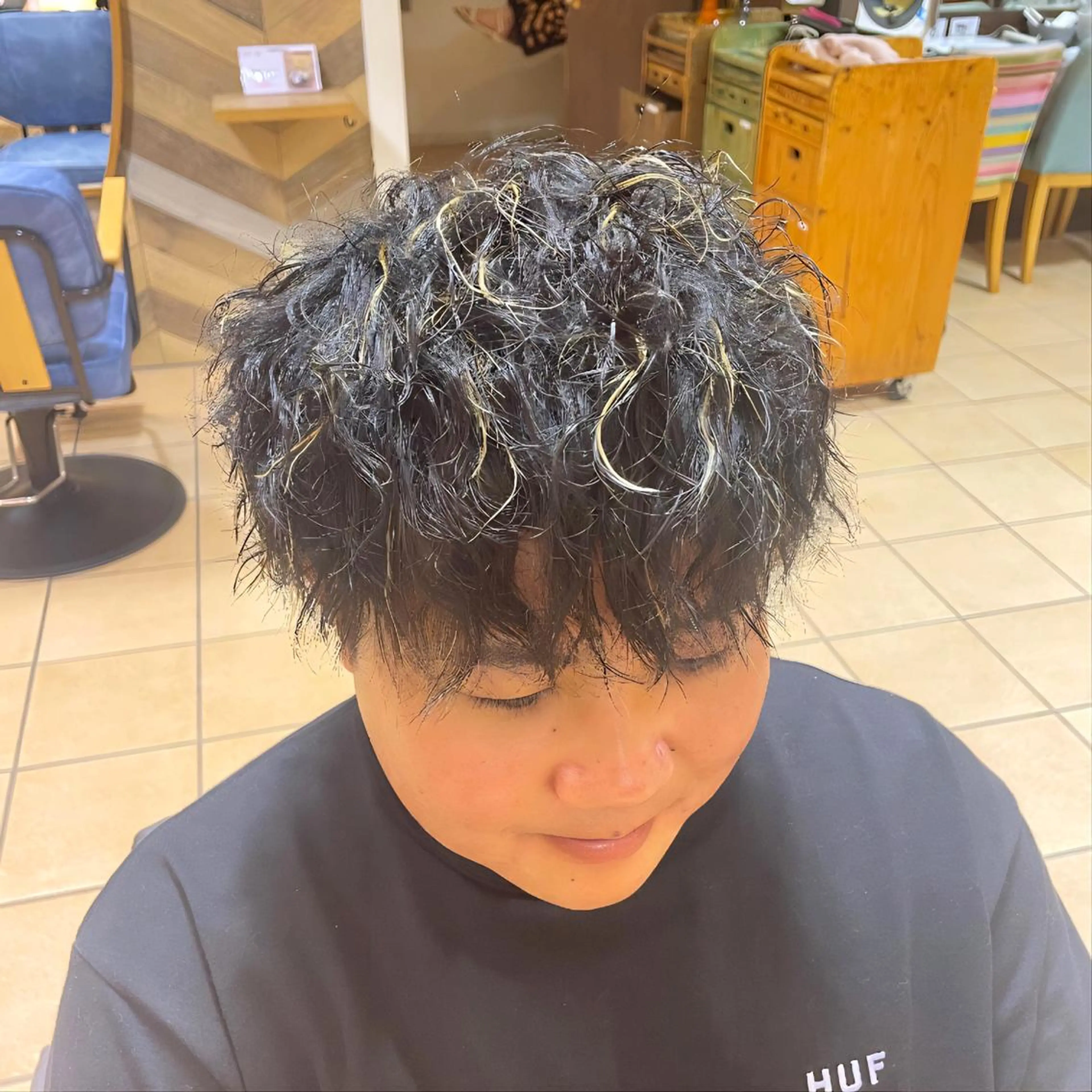 ショート パーマ メンズ カット ヘアカラー パーマ すげ さやかのヘアスタイル