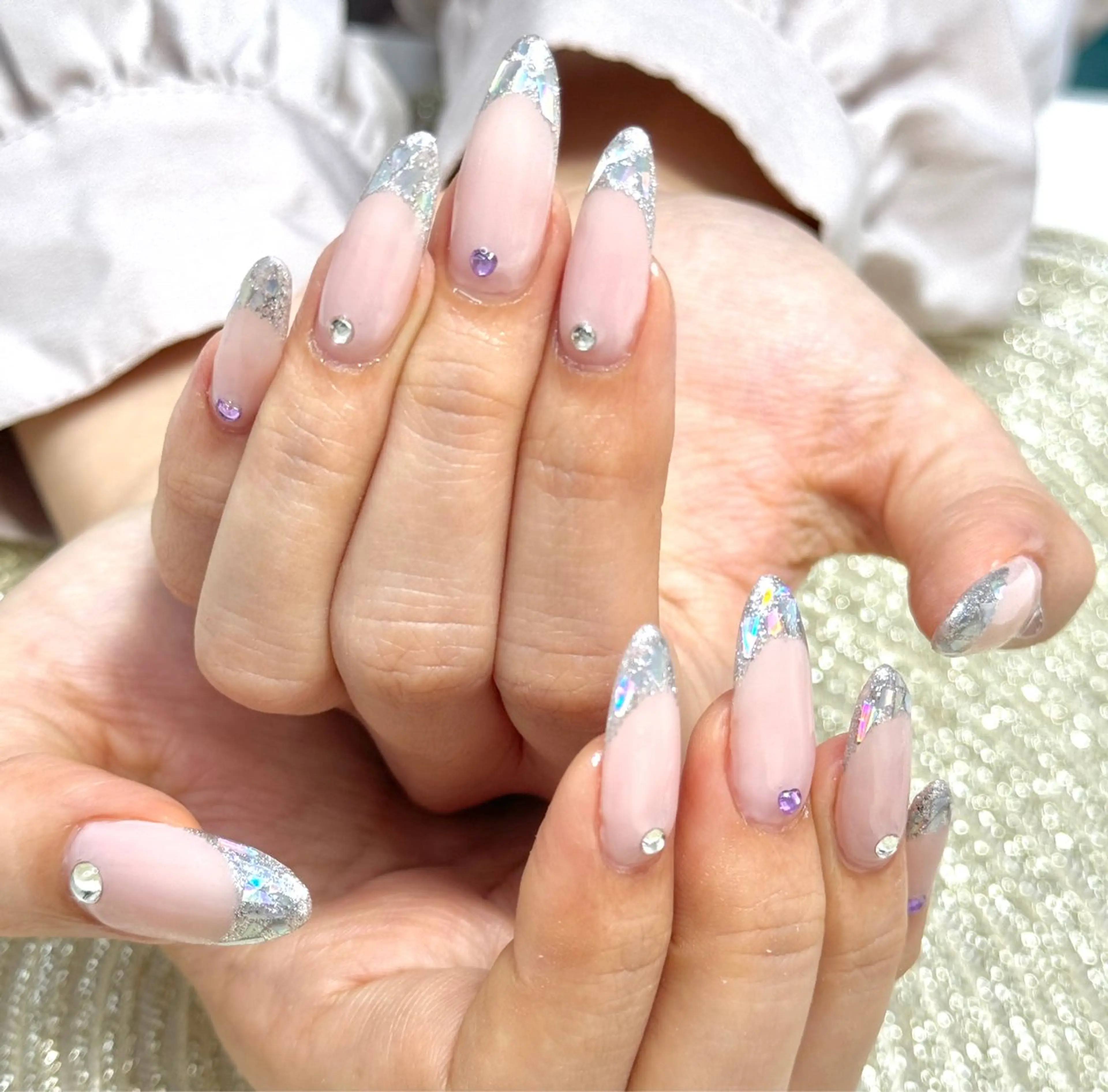 ネイル 長さ出し フレンチネイル ガラスフレンチ ネイルチップ ハンドネイル MOA NAIL所属・moa nailのネイルデザイン