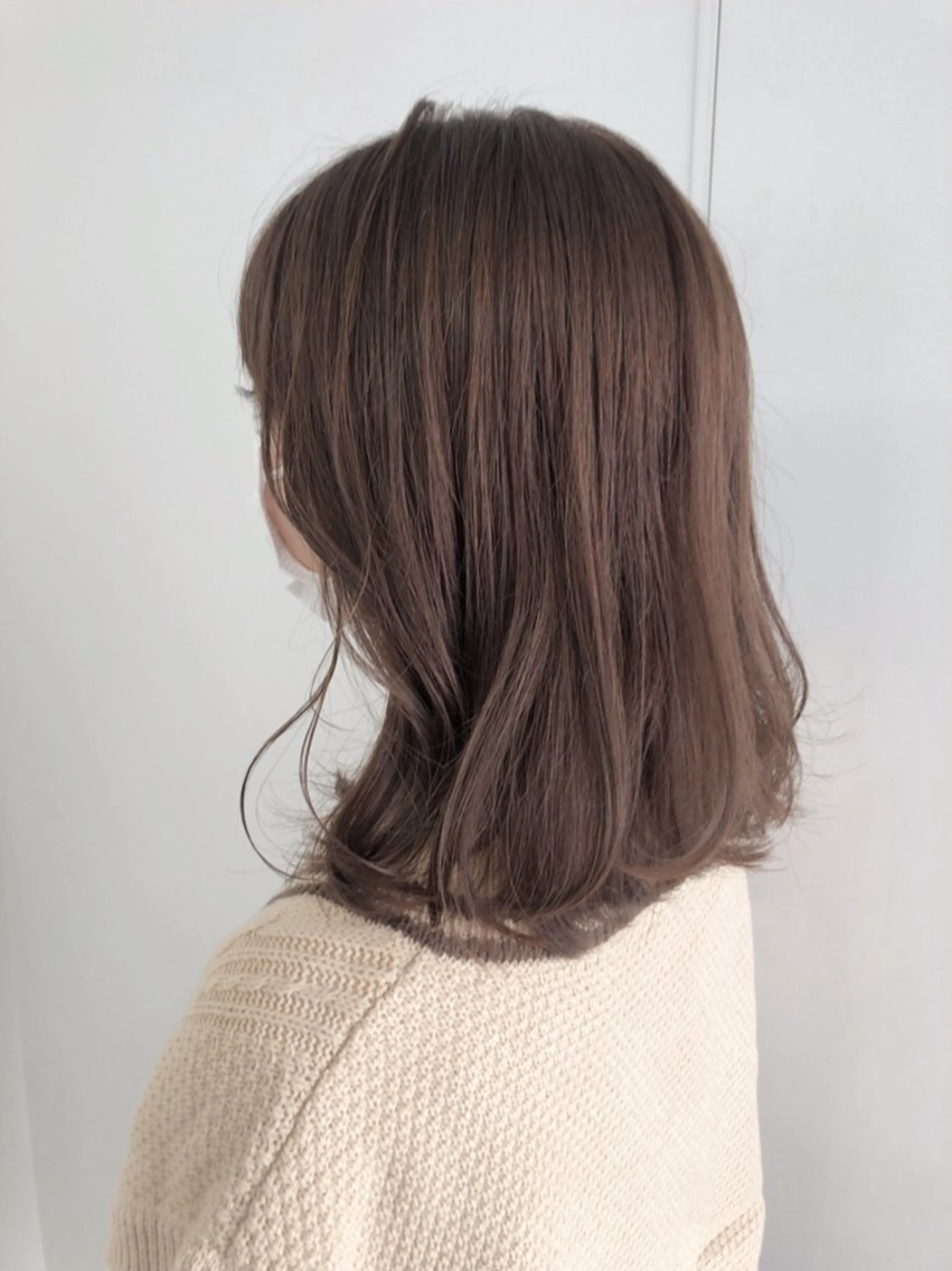 ミディアム カラー ベージュカラー シースルーバング サイドバング 小顔カット カット ヘアカラー トリートメント ヘッドスパ ヘアセット Hair Salon BOTTOMS所属・✨透明感ケアカラー✨ 長野ゆきなのヘアスタイル