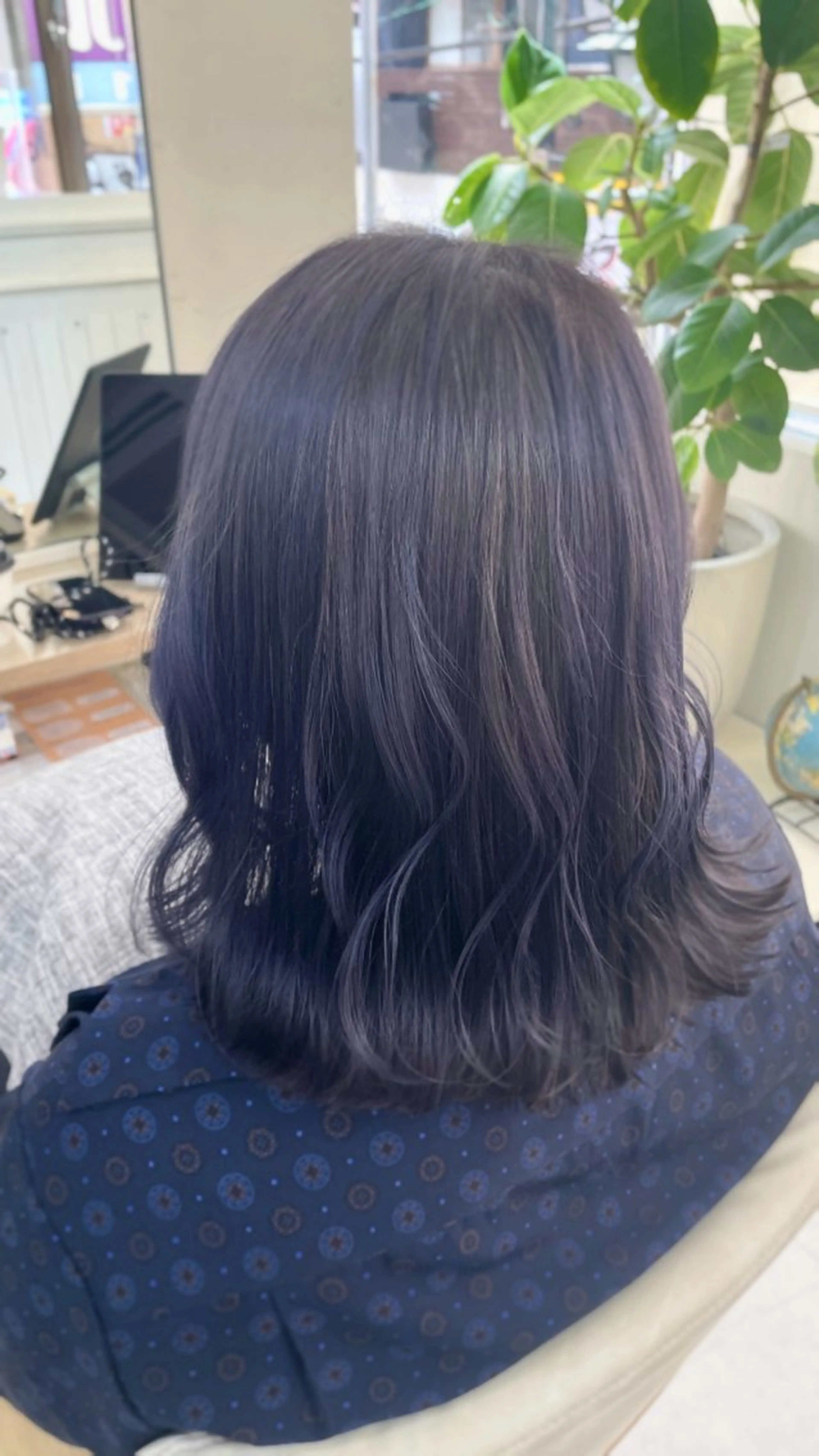 ミディアム カラー メンズ メンズブリーチ ブリーチ ブルーカラー ブルーラベンダー ラベンダーカラー ヘアカラー Aoi /暖色カラー /ボブモデル募集🪐のヘアスタイル