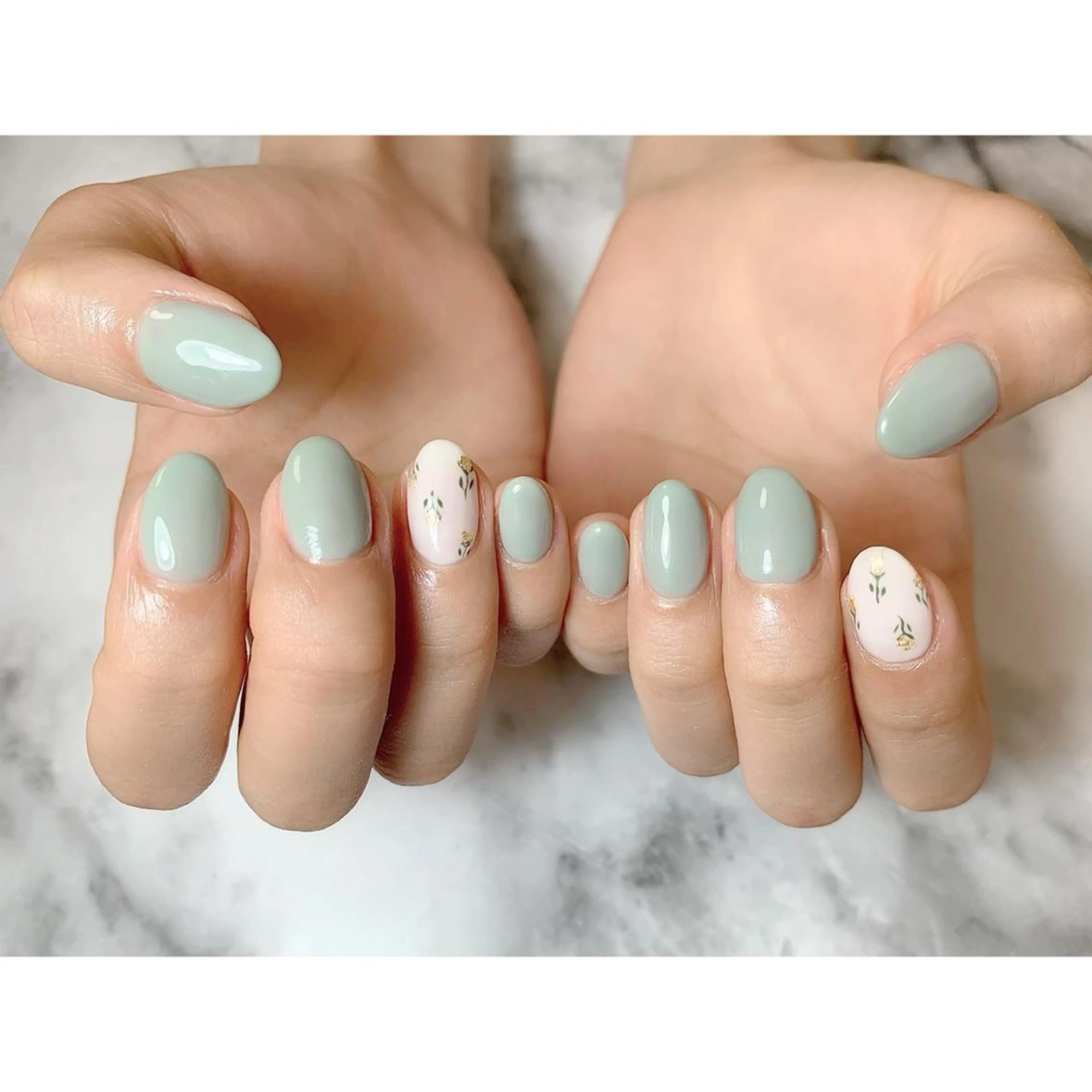 ネイル アートネイル シンプルネイル nailsalon maluriのネイルデザイン
