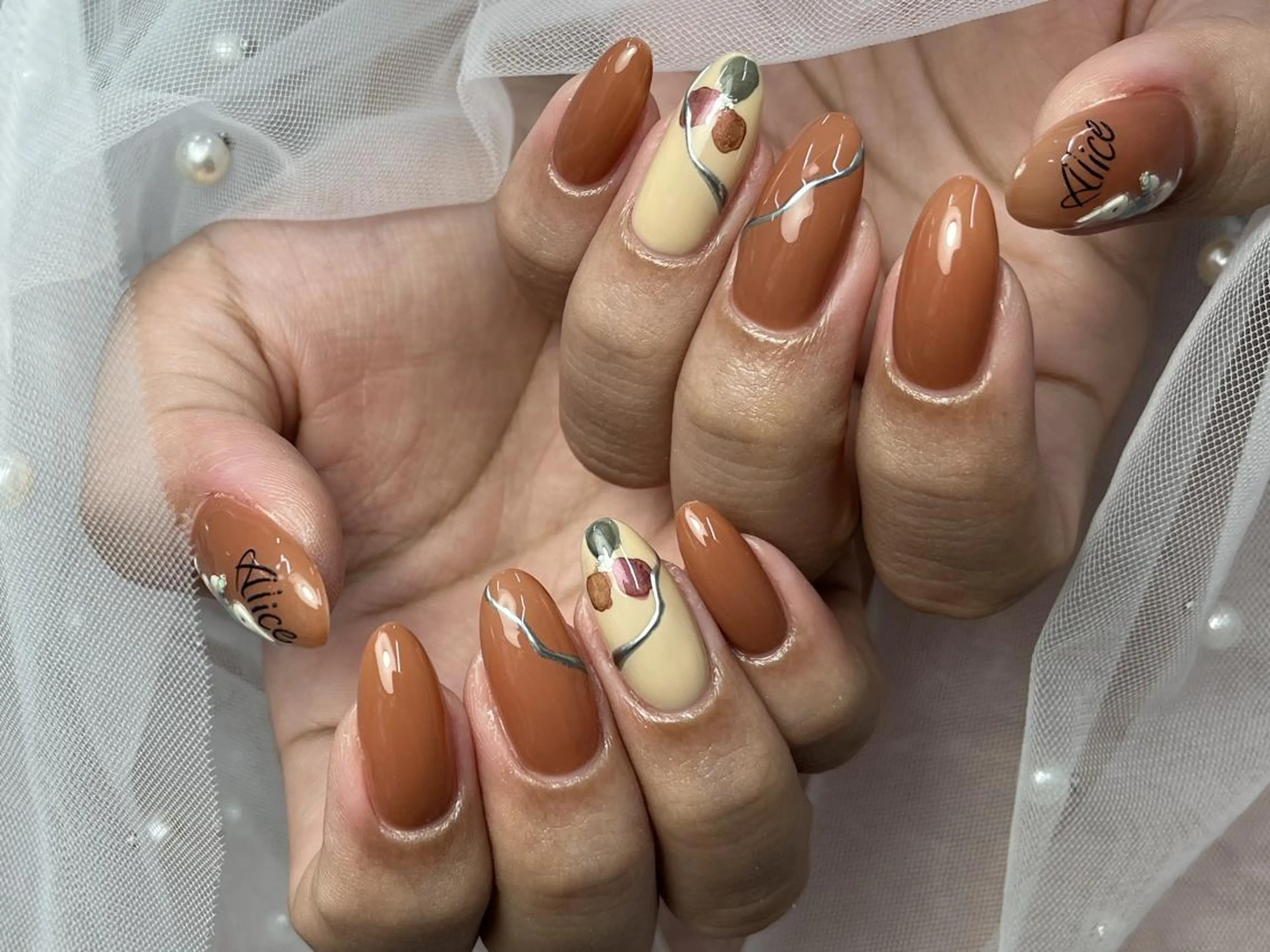 ネイル アートネイル シンプルネイル ToliyDeliy Nail Salonのネイルデザイン