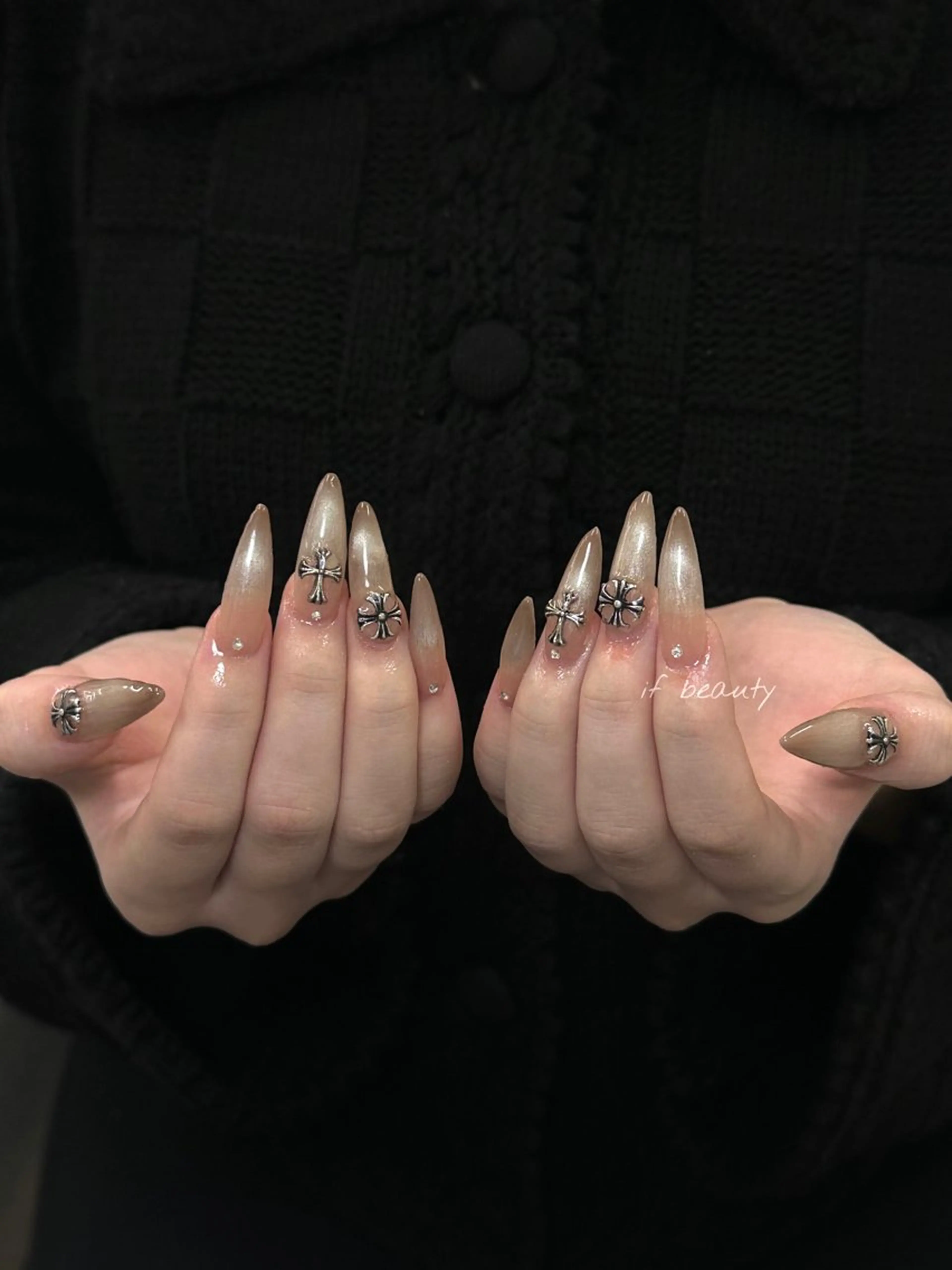 ネイル アートネイル ジェルネイル ニュアンスネイル パラジェル ワンホンネイル ハンドネイル if Hair＆Nail Salon所属・IKA /海外ネイル /個性派/ワンホンのネイルデザイン