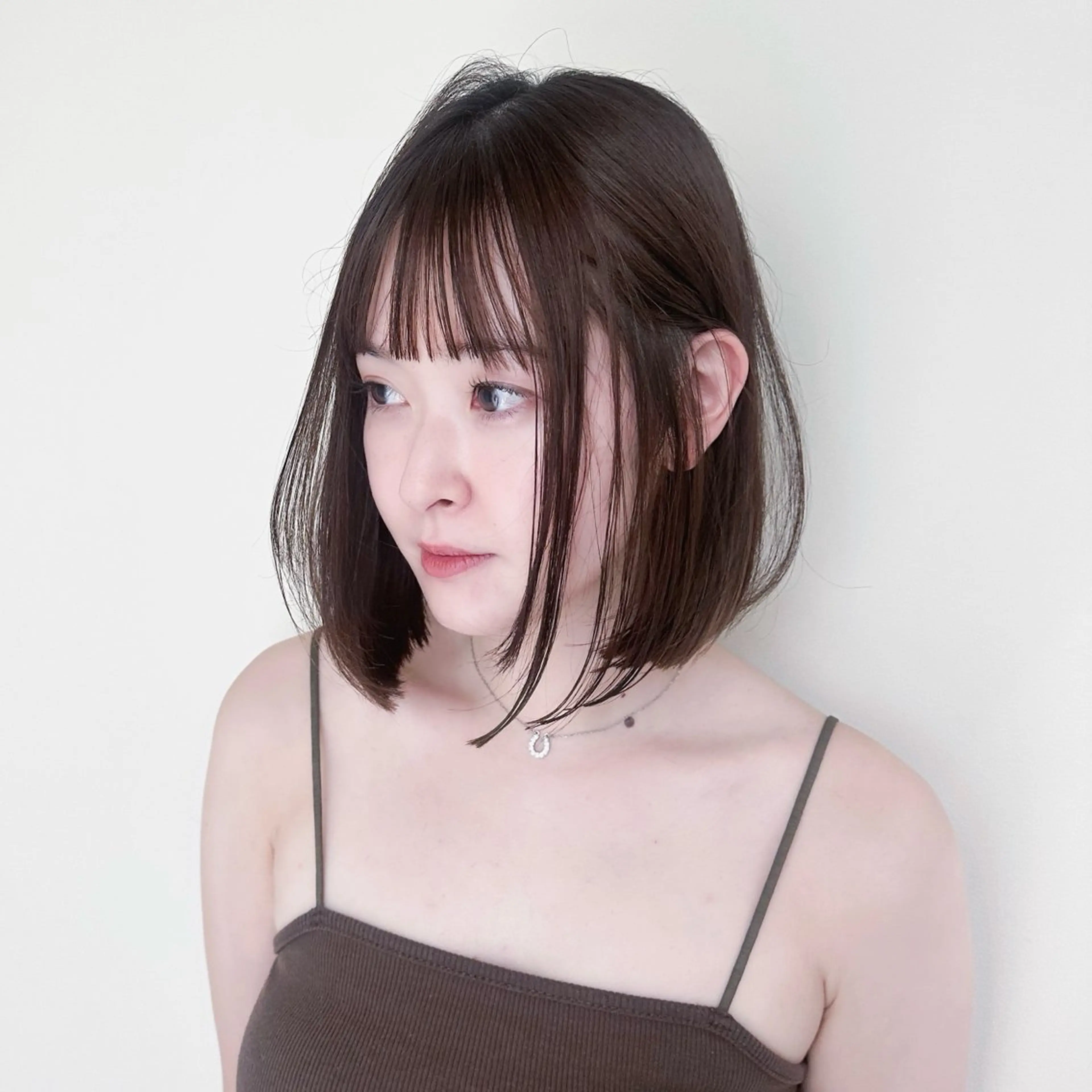 ショート ボブ 🎗️似合わせ/小顔 顔周りカット/透明感のヘアスタイル