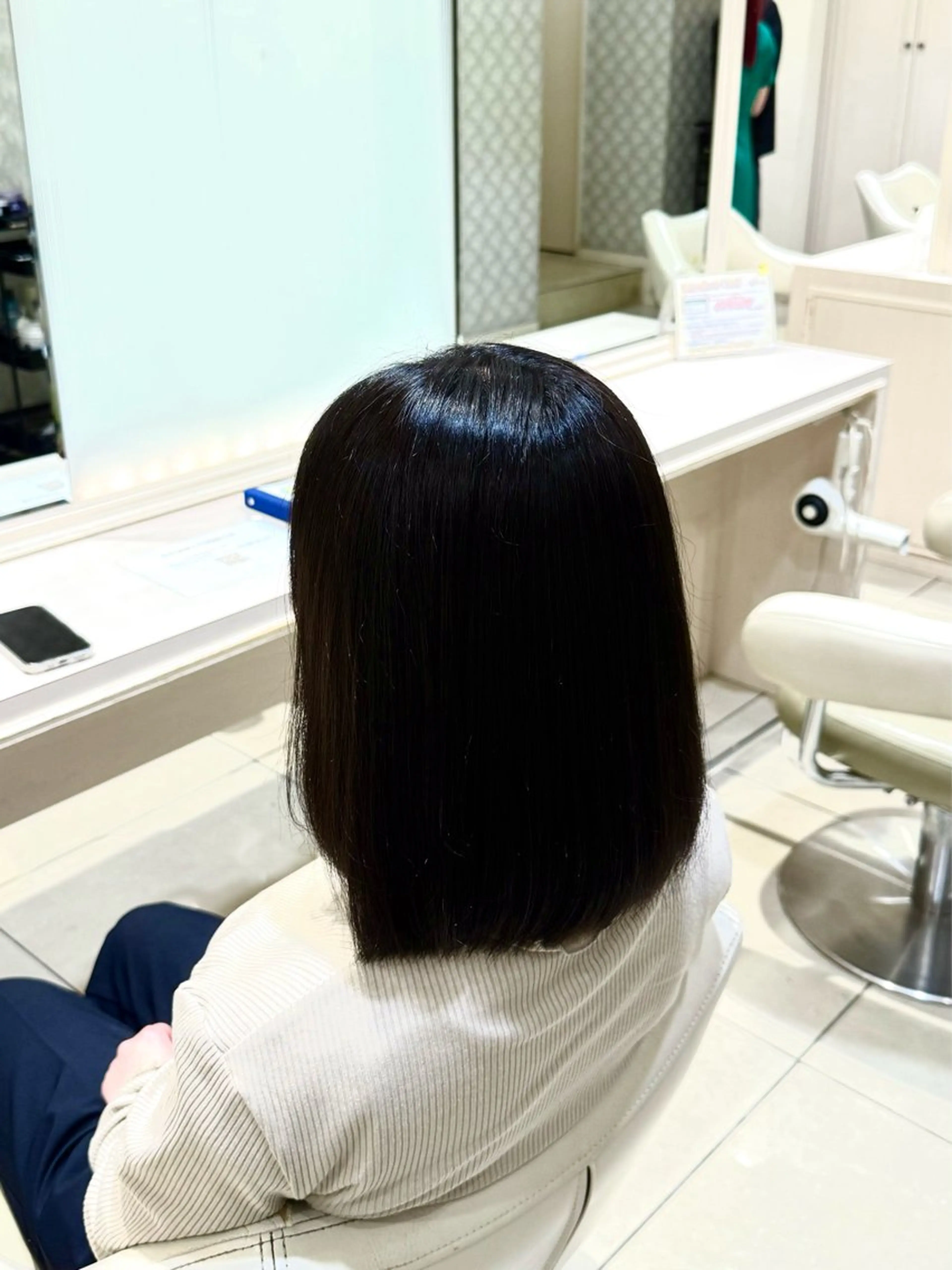 ミディアム カラー 黒髪 ブリーチ 透明感カラー イルミナカラー ナチュラルブラック ヘアカラー 🩵モデル募集中🩵 Rinのヘアスタイル
