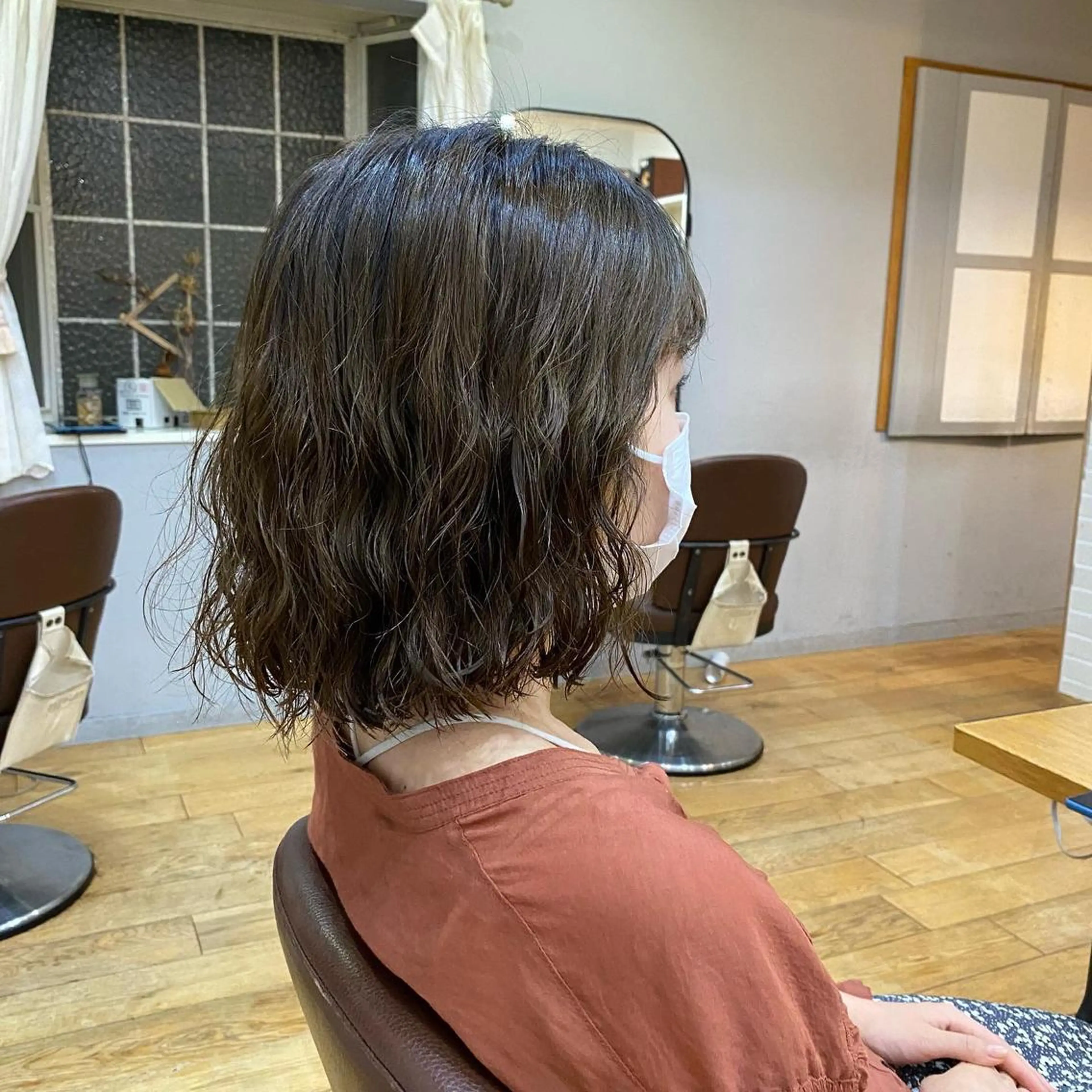 ミディアム パーマ ミディアムパーマ 店長　ショート& パーマ　坂本のヘアスタイル
