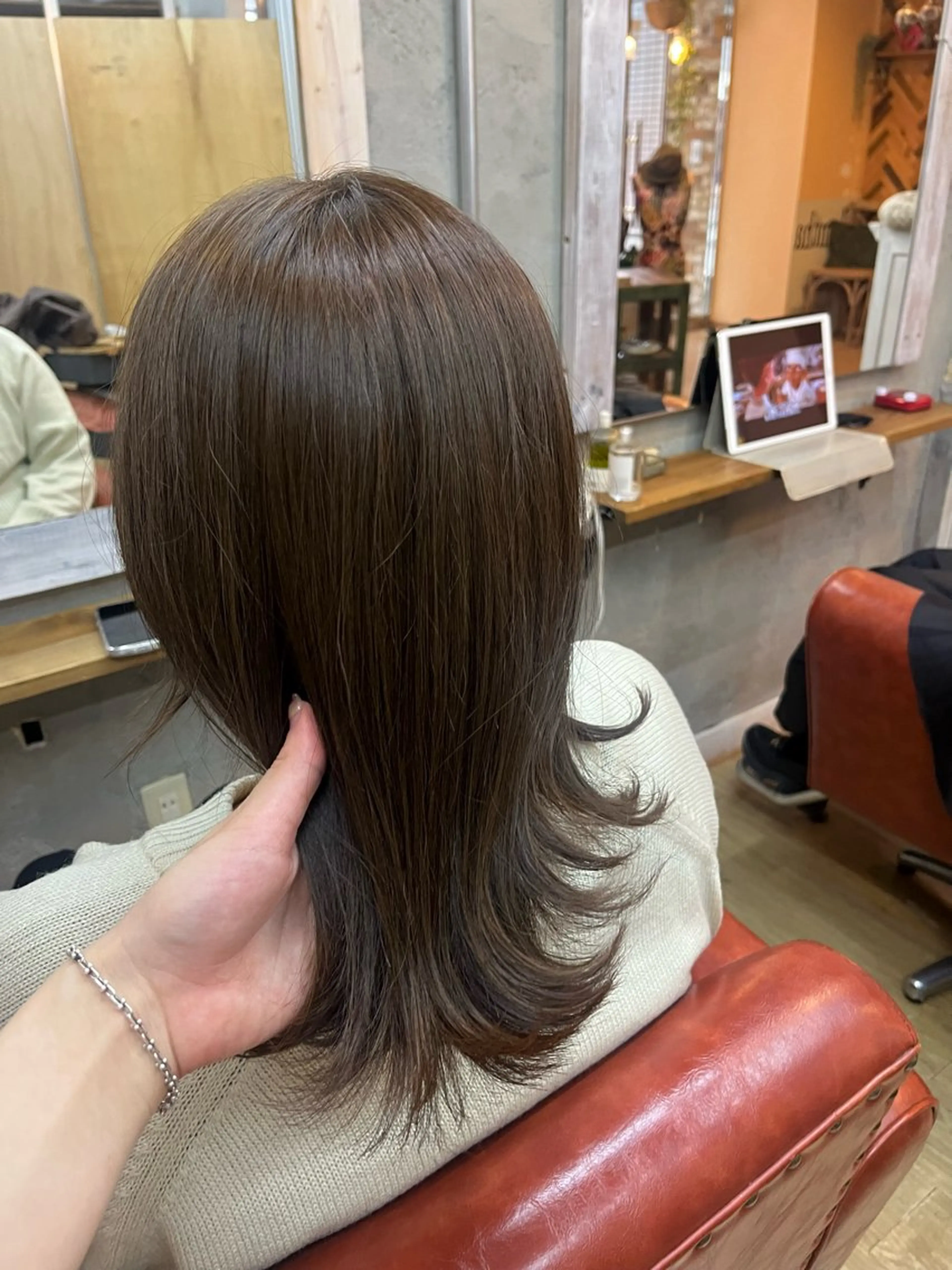 ミディアム MocT所属・奥村 🎀のヘアスタイル