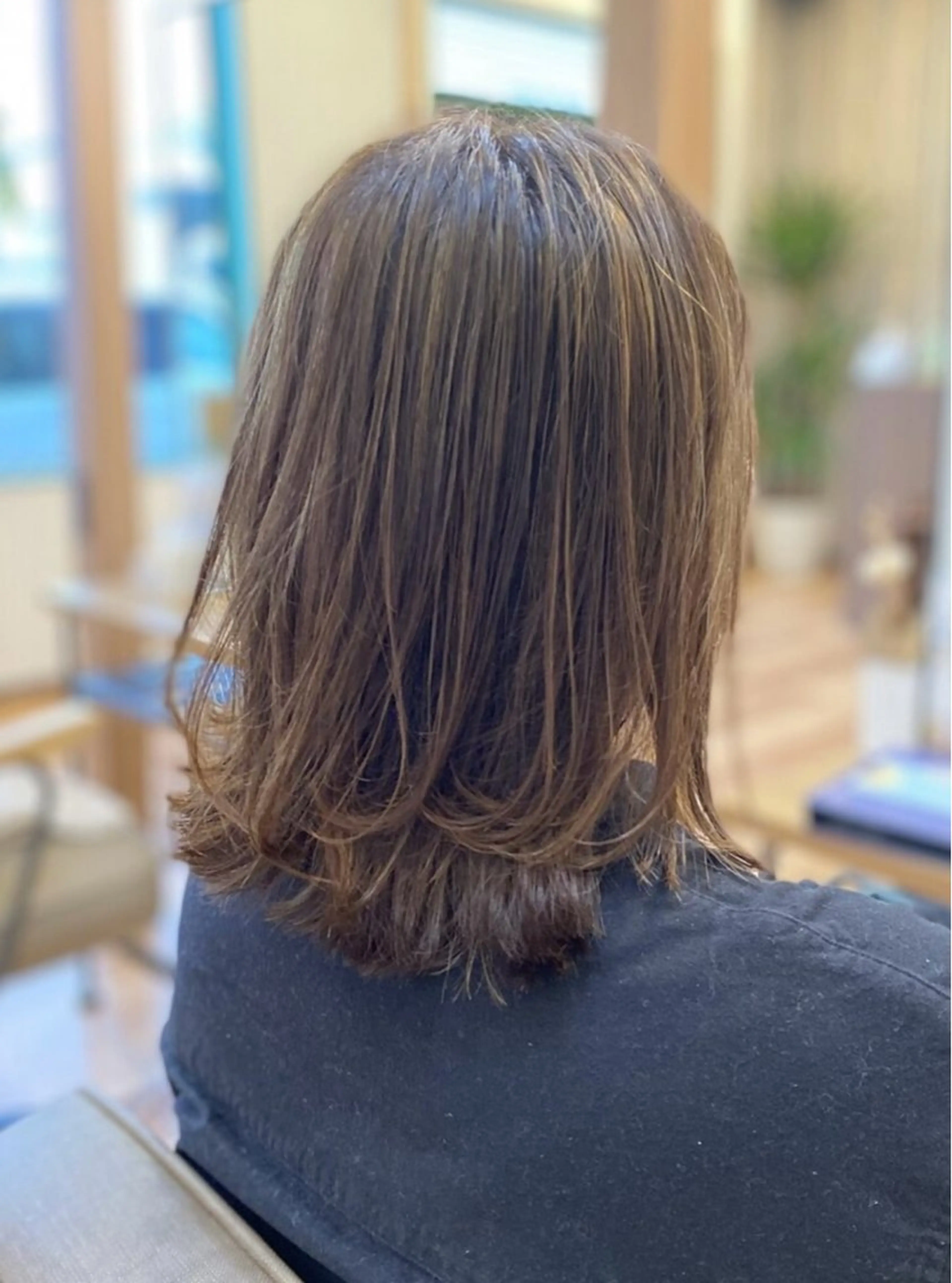 セミロング lietovita 東海林のヘアスタイル