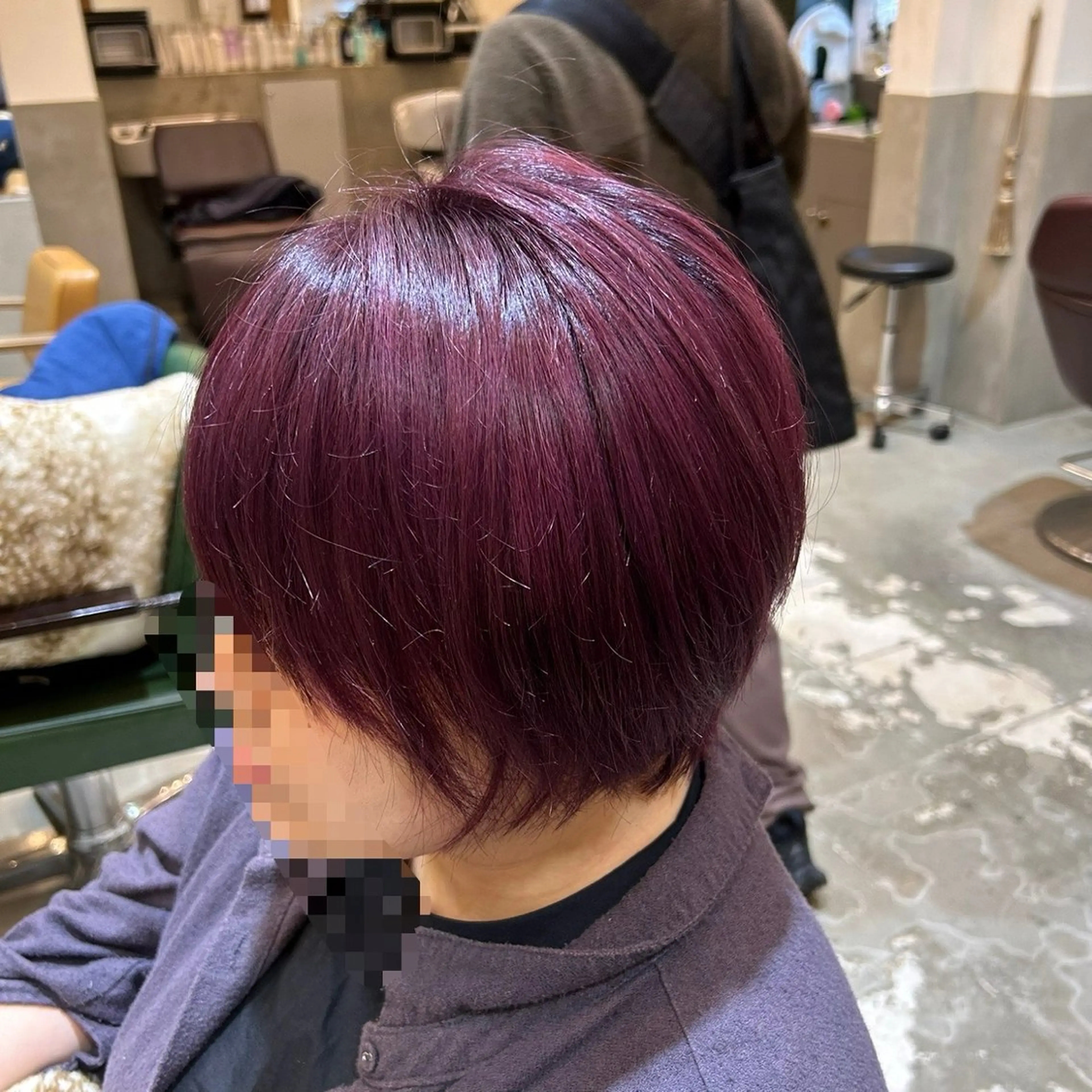 カラー 若狭 彩花のヘアスタイル