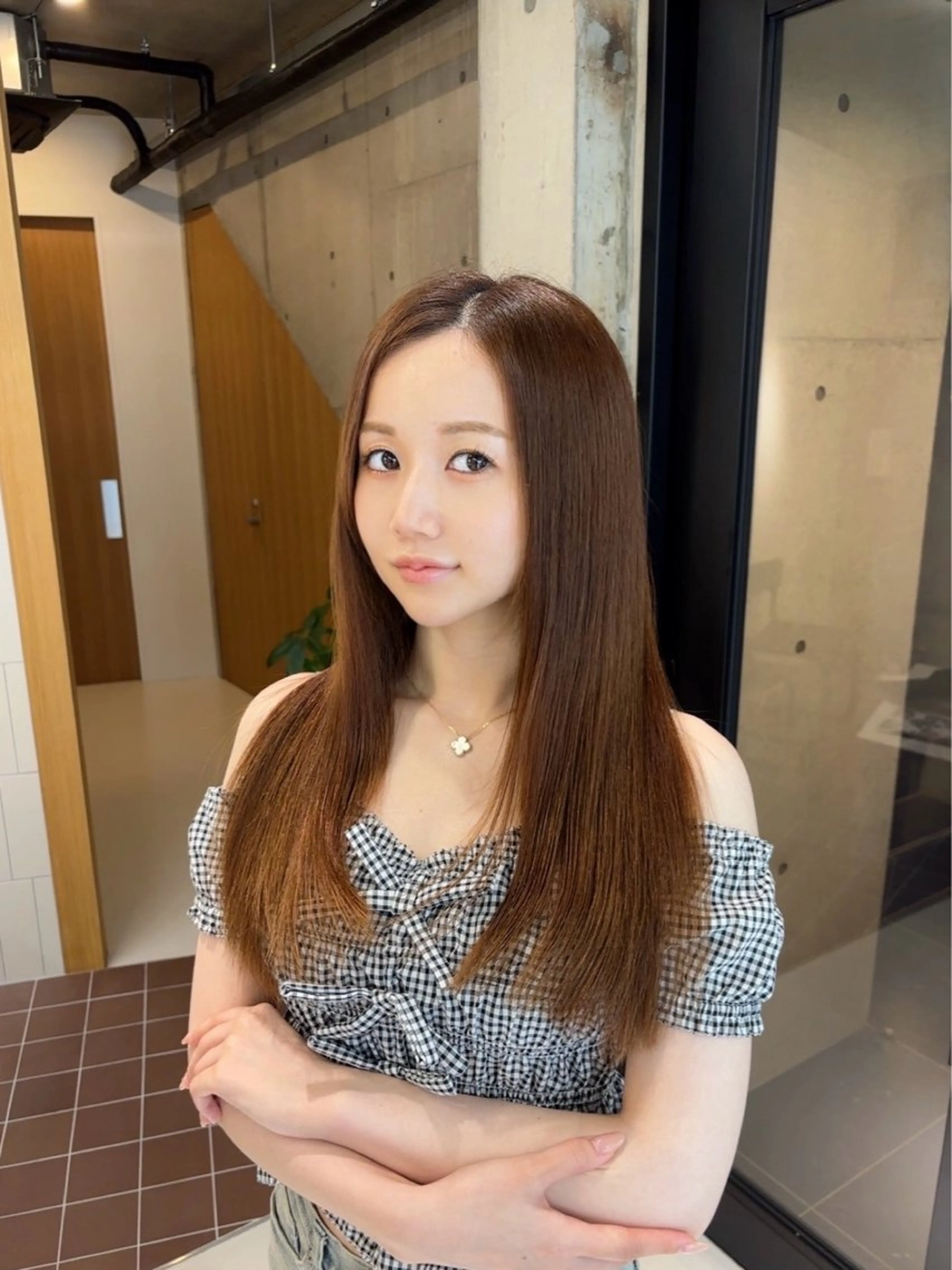 ミディアム カラー パーマ カット 縮毛矯正 nagi所属・透明感／髪質改善 ／ 千種／りかのヘアスタイル
