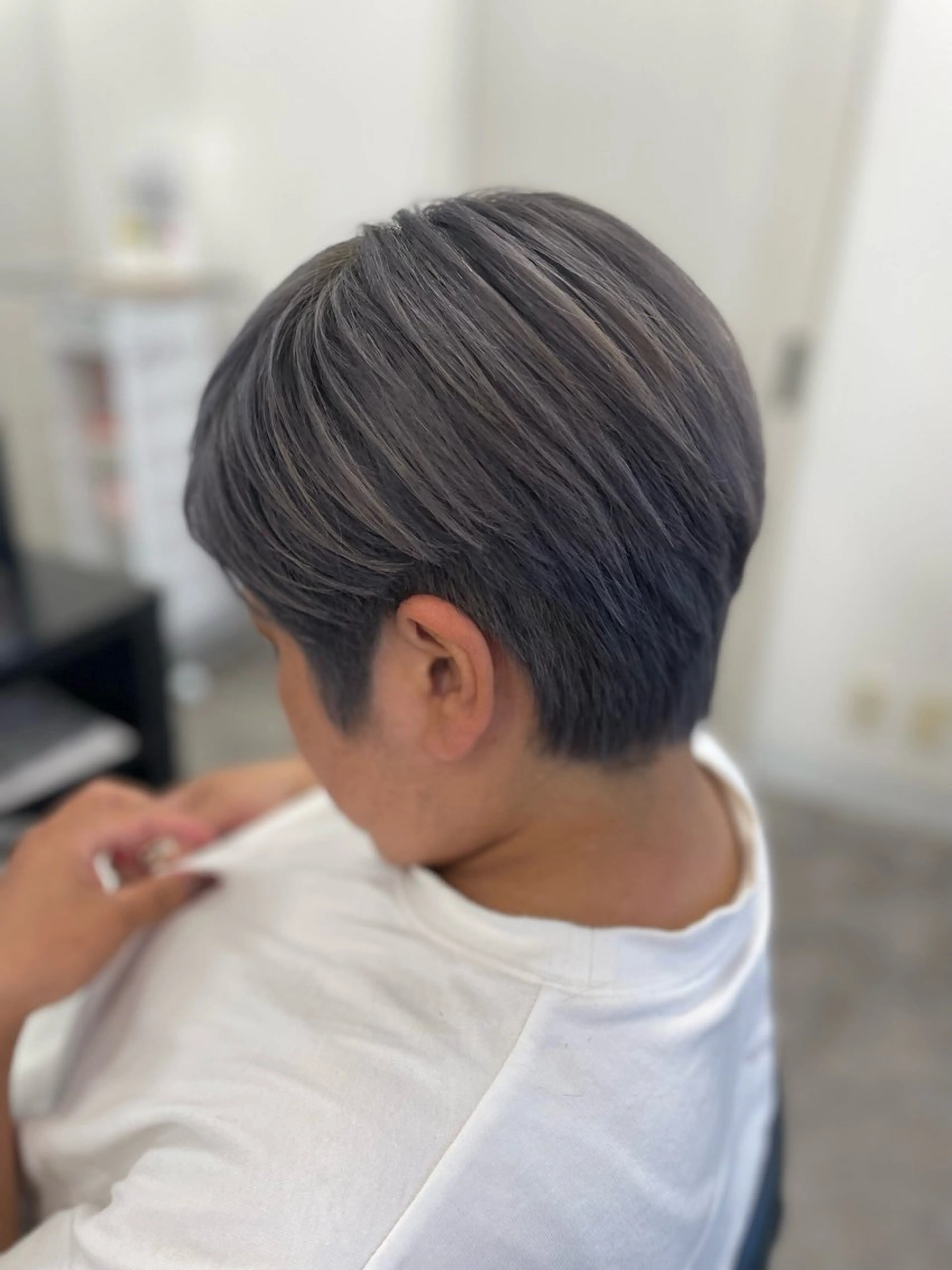 ショート カラー シルバー LOBY浦添店所属・LOBY浦添店 NABEのその他イメージ