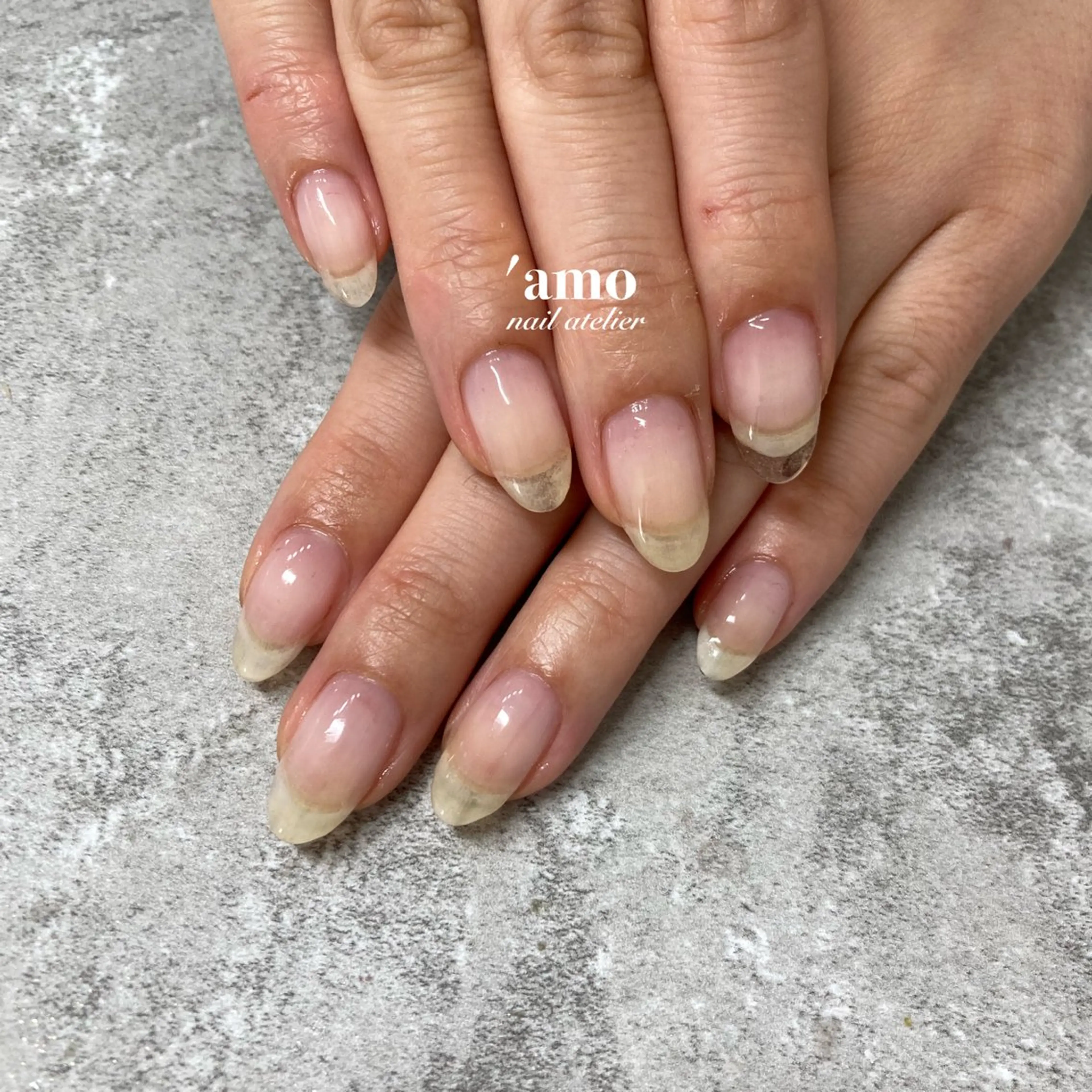 ネイル クリアネイル フットネイル ジェルネイル ニュアンスネイル パラジェル 'amo nail atelierのネイルデザイン