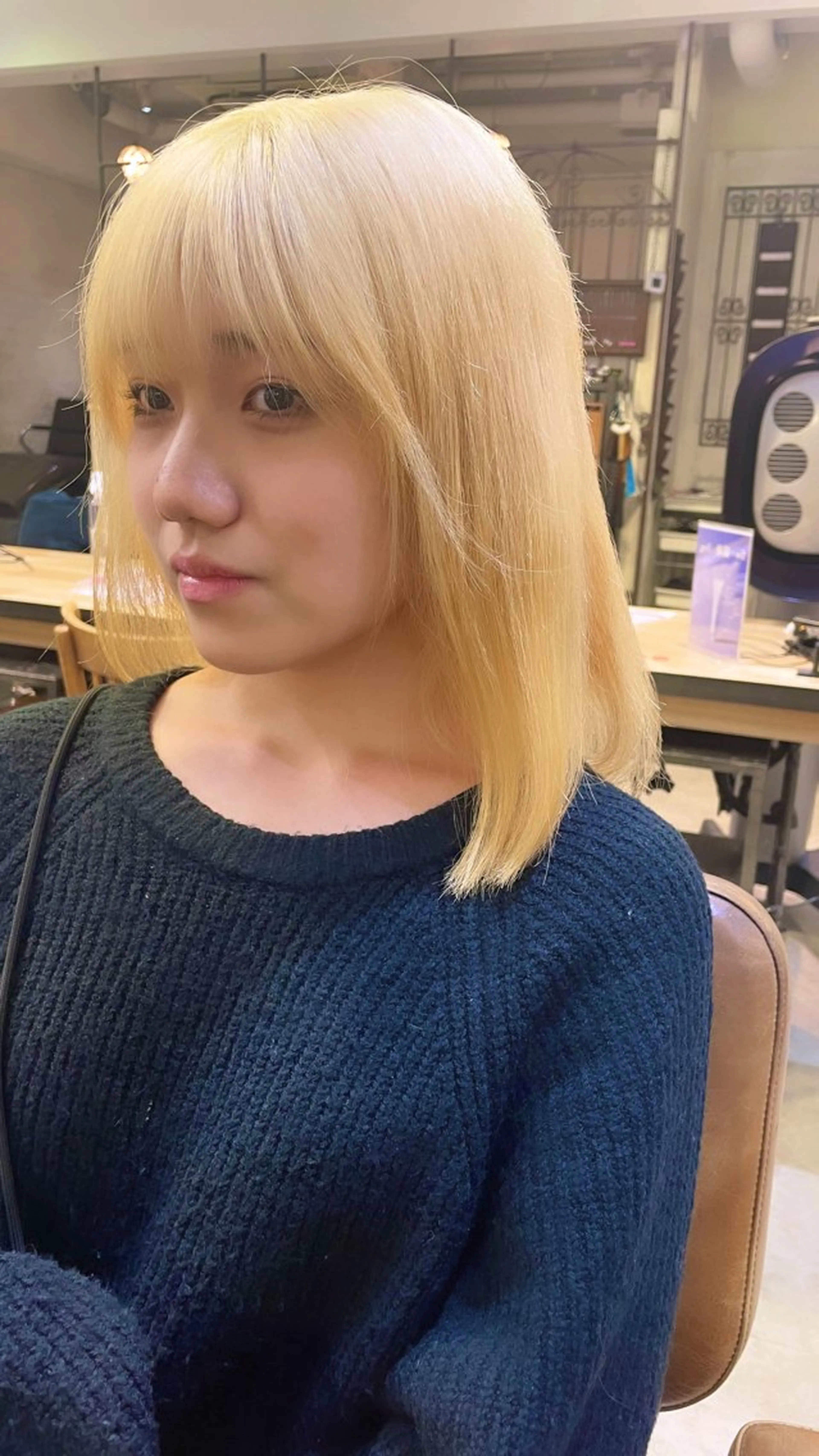 ミディアム カラー ブリーチ＆縮毛矯正 🧸ともき🧸のヘアスタイル