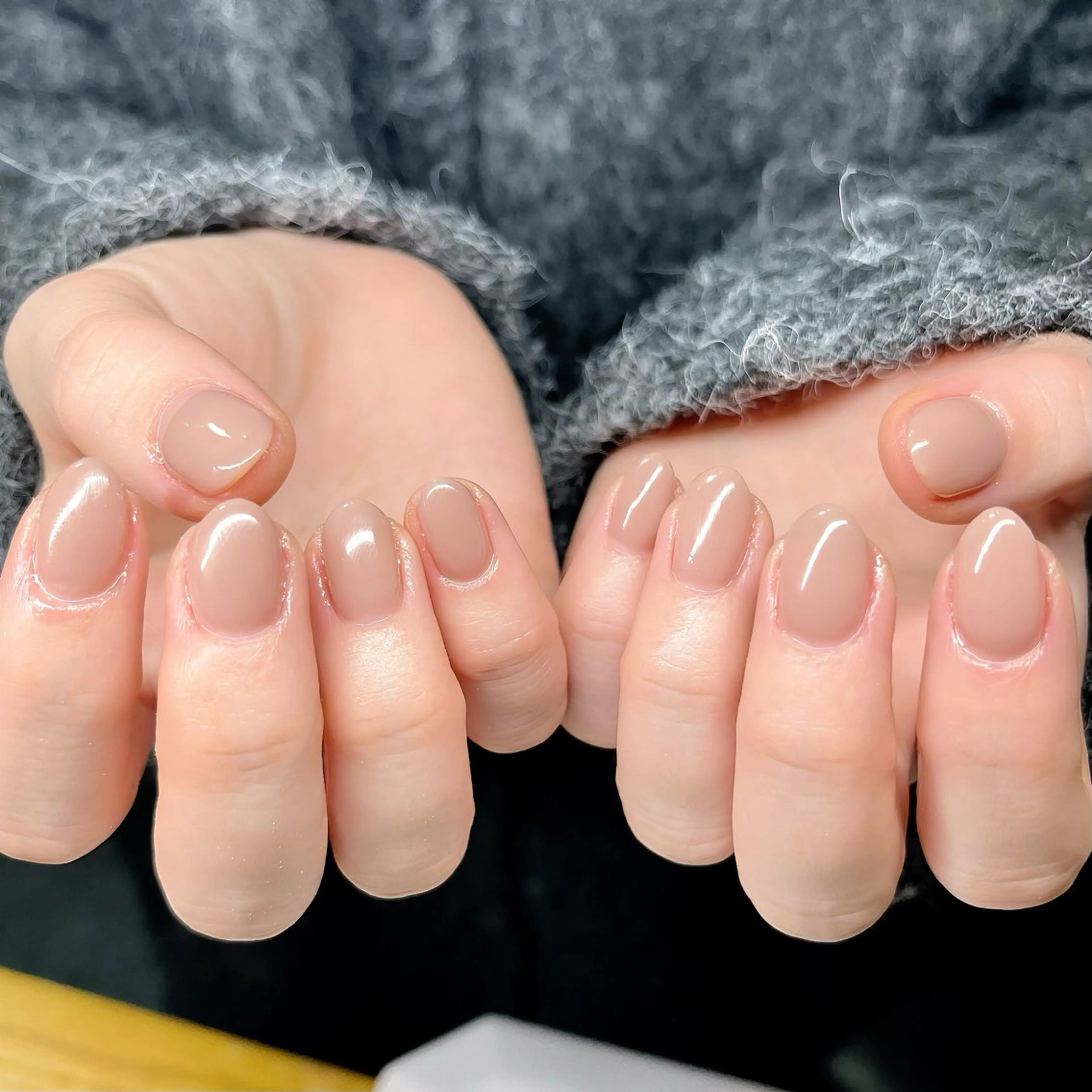 ネイル フレンチネイル マグネットネイル マグネットフレンチ リボン シルバー ハンドネイル ハンドケア 🫧OPELIA NAIL渋谷🫧のネイルデザイン