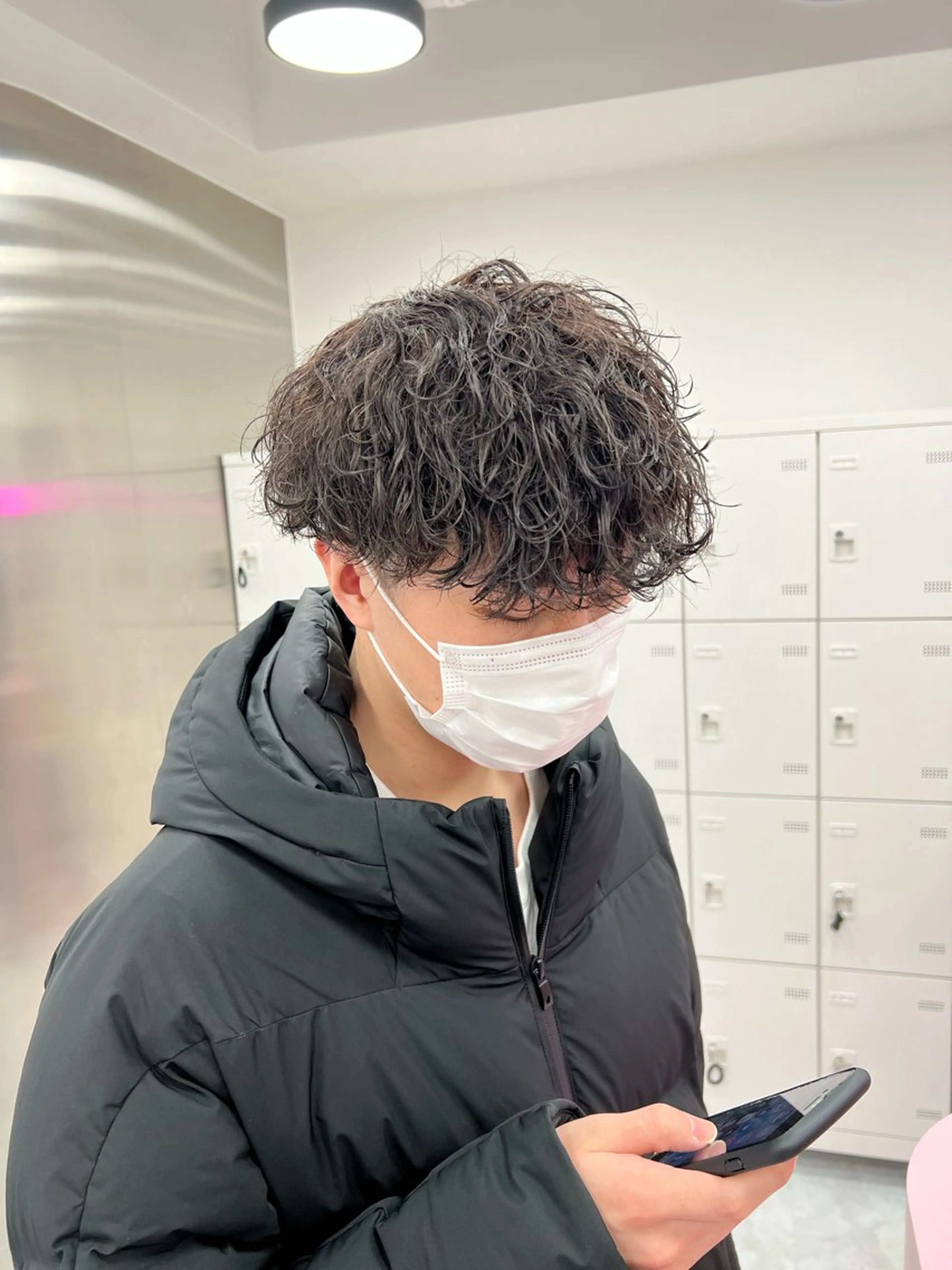 ミディアム パーマ メンズ ミディアムパーマ センターパート メンズ韓国風 韓国マッシュ マッシュウルフ トレンド/レイヤー うる艶🪞CANDYのヘアスタイル