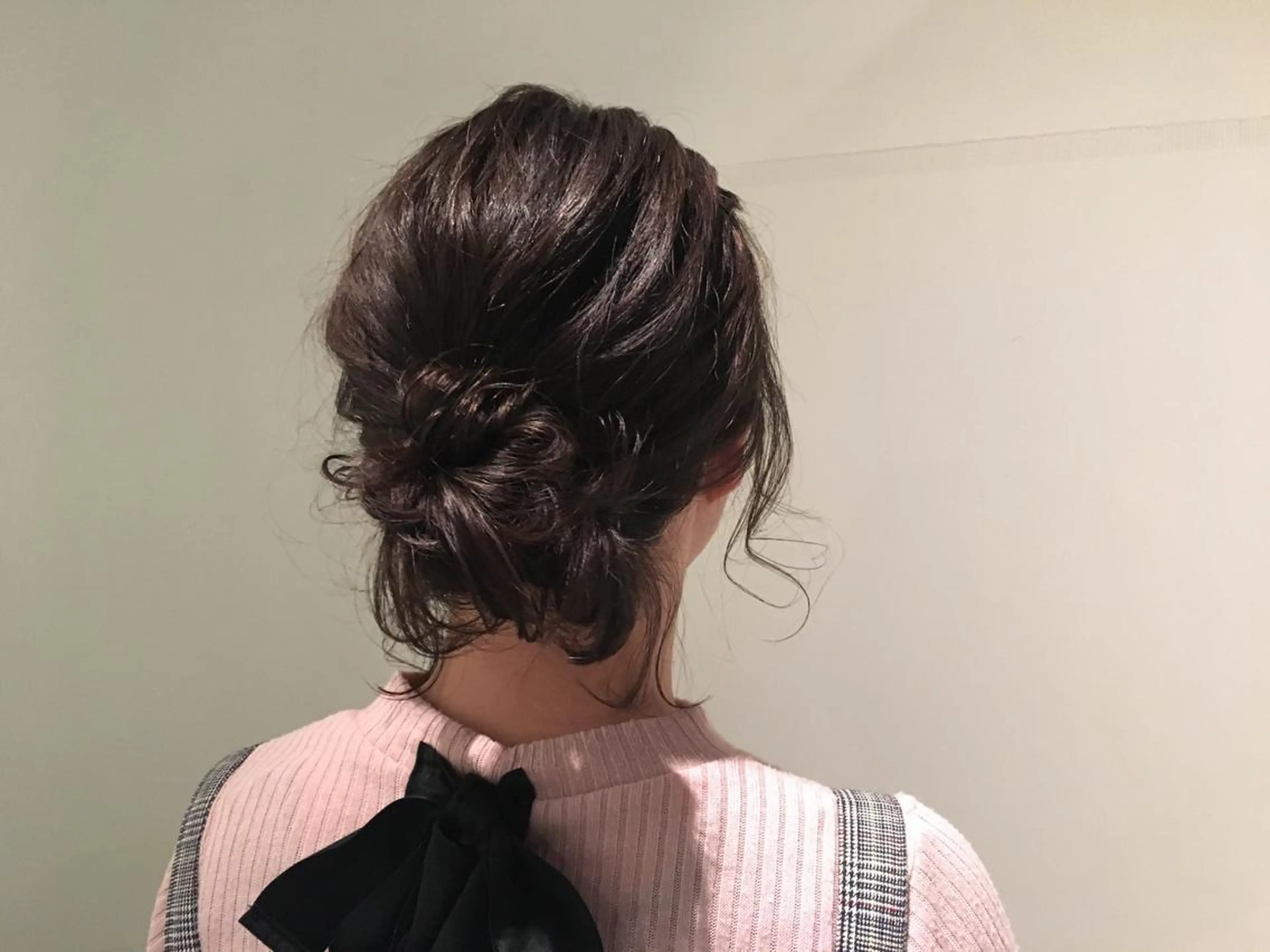 ロング カラー ヘアアレンジ お団子ヘア アッシュ 野々村 朋美のヘアスタイル