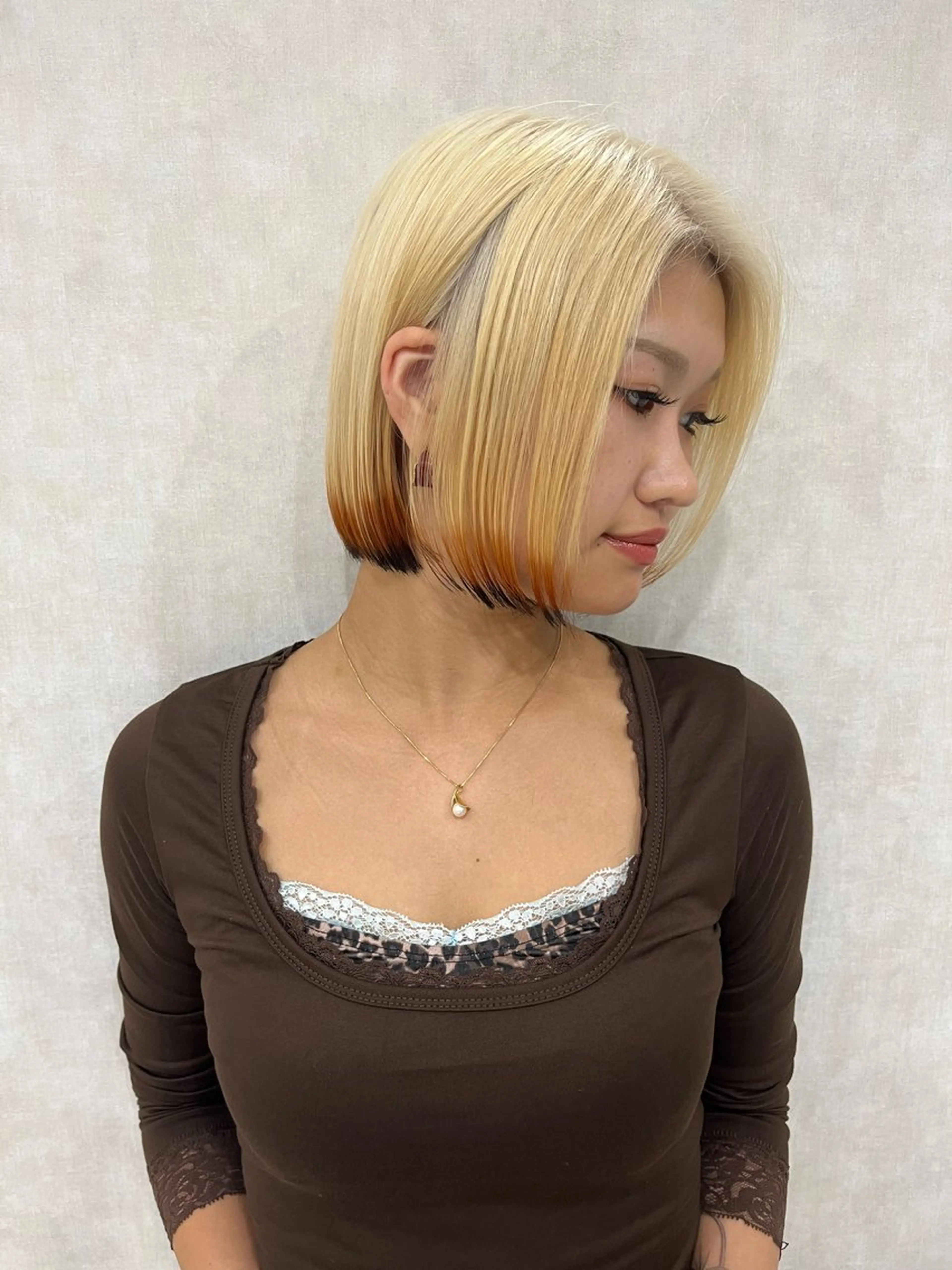 カラー ブロンド ROEN ryokaのヘアスタイル