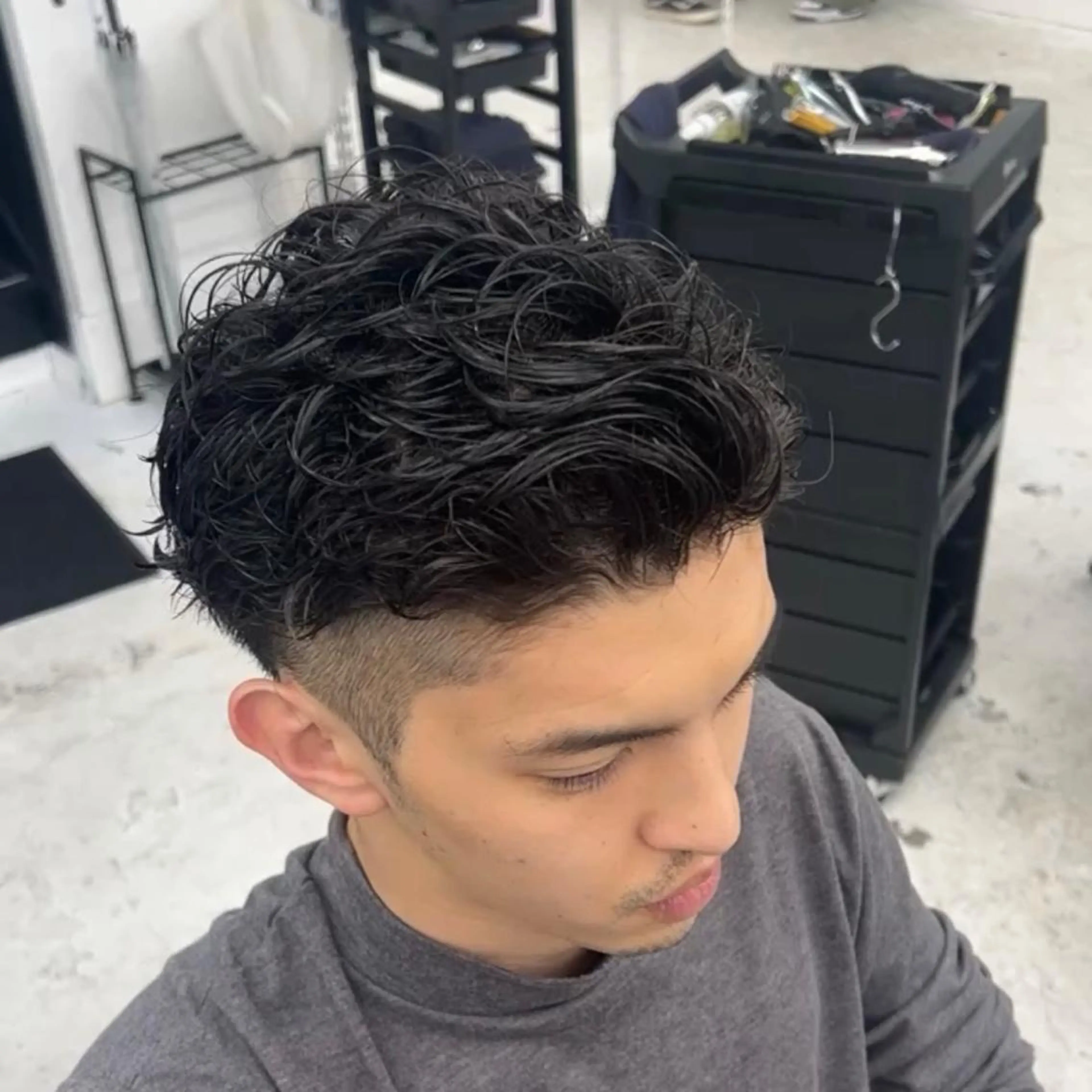 ショート パーマ メンズ メンズパーマ スパイラルパーマ カット パーマ 柏メンズカットパーマ NO.1タイチのヘアスタイル
