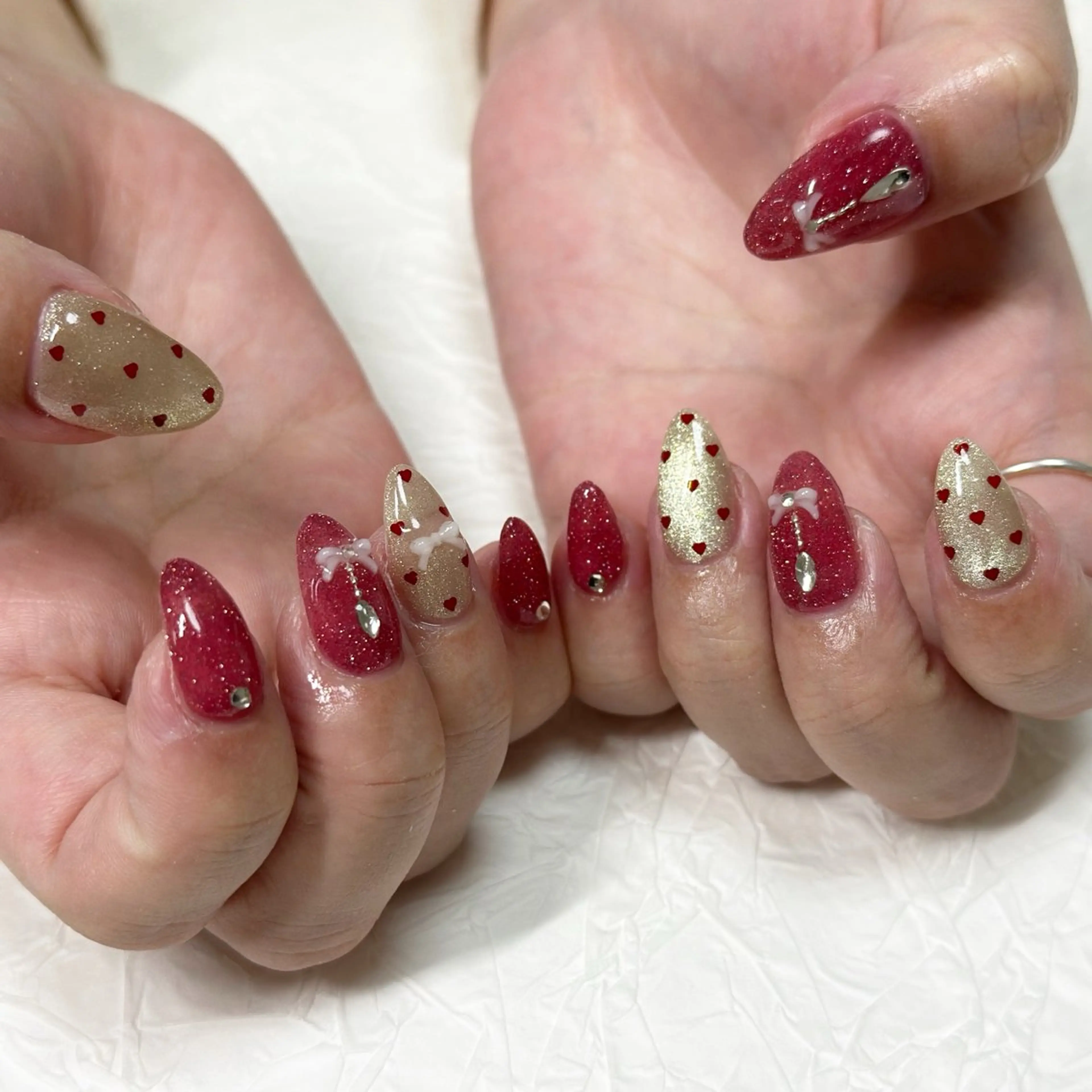 ネイル ボルドー ラメ(グリッター) マグネットネイル リボン ♡Nailist yui♡のネイルデザイン