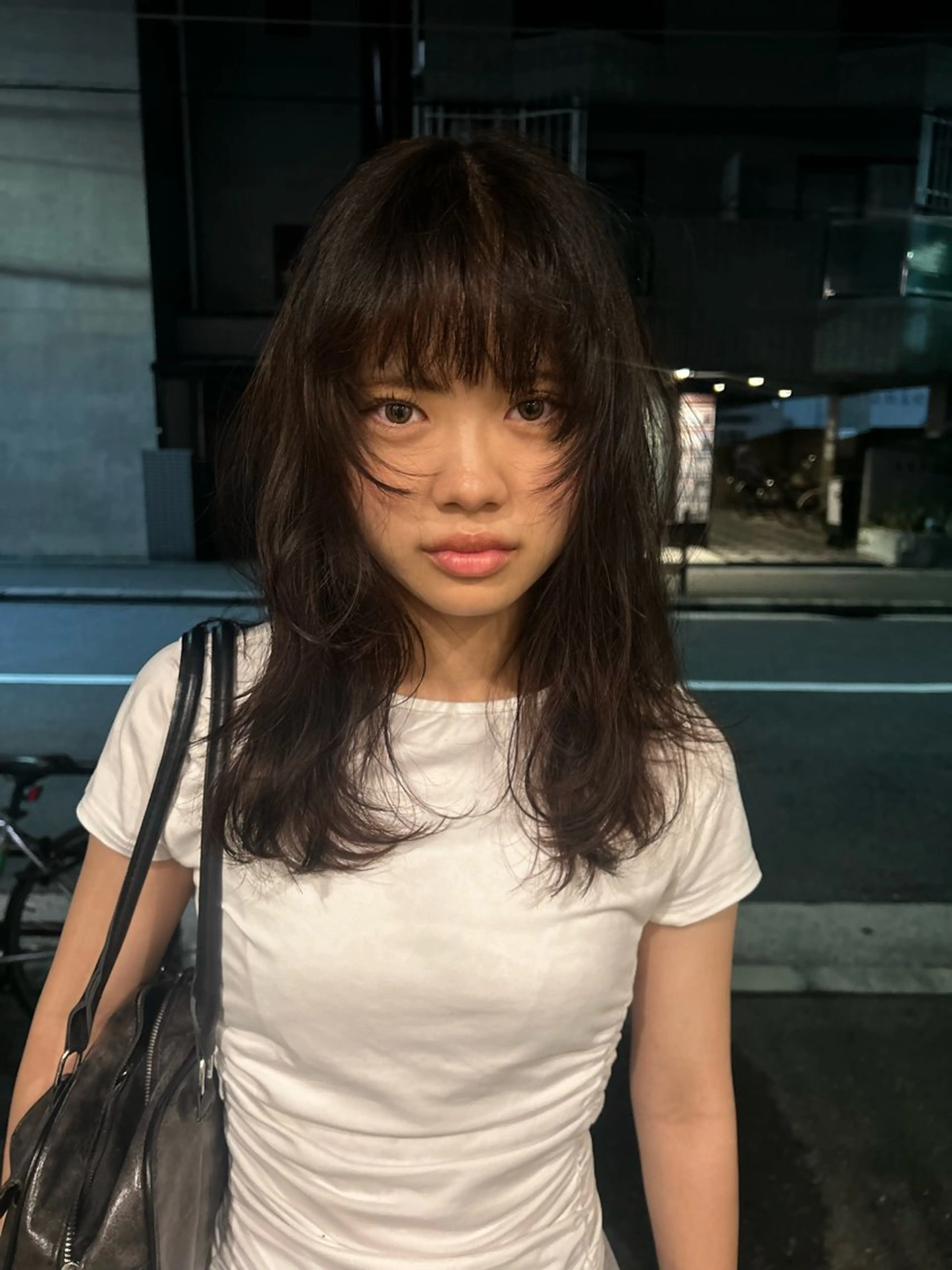 セミロング hen所属・心斎橋/レイヤー/ ブリーチ/モエのヘアスタイル