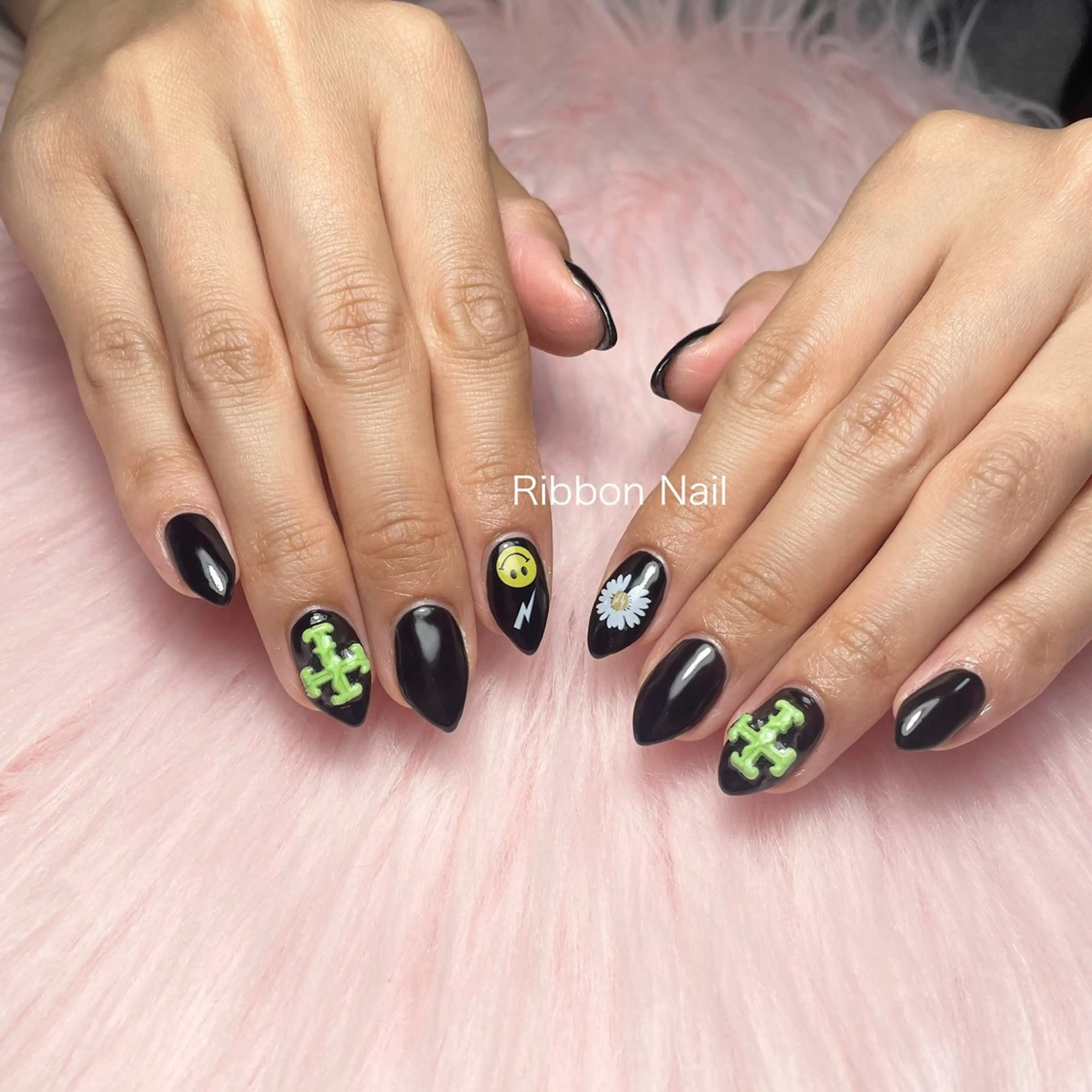 ネイル 持ち込み ハンドネイル Ribbon nailのネイルデザイン