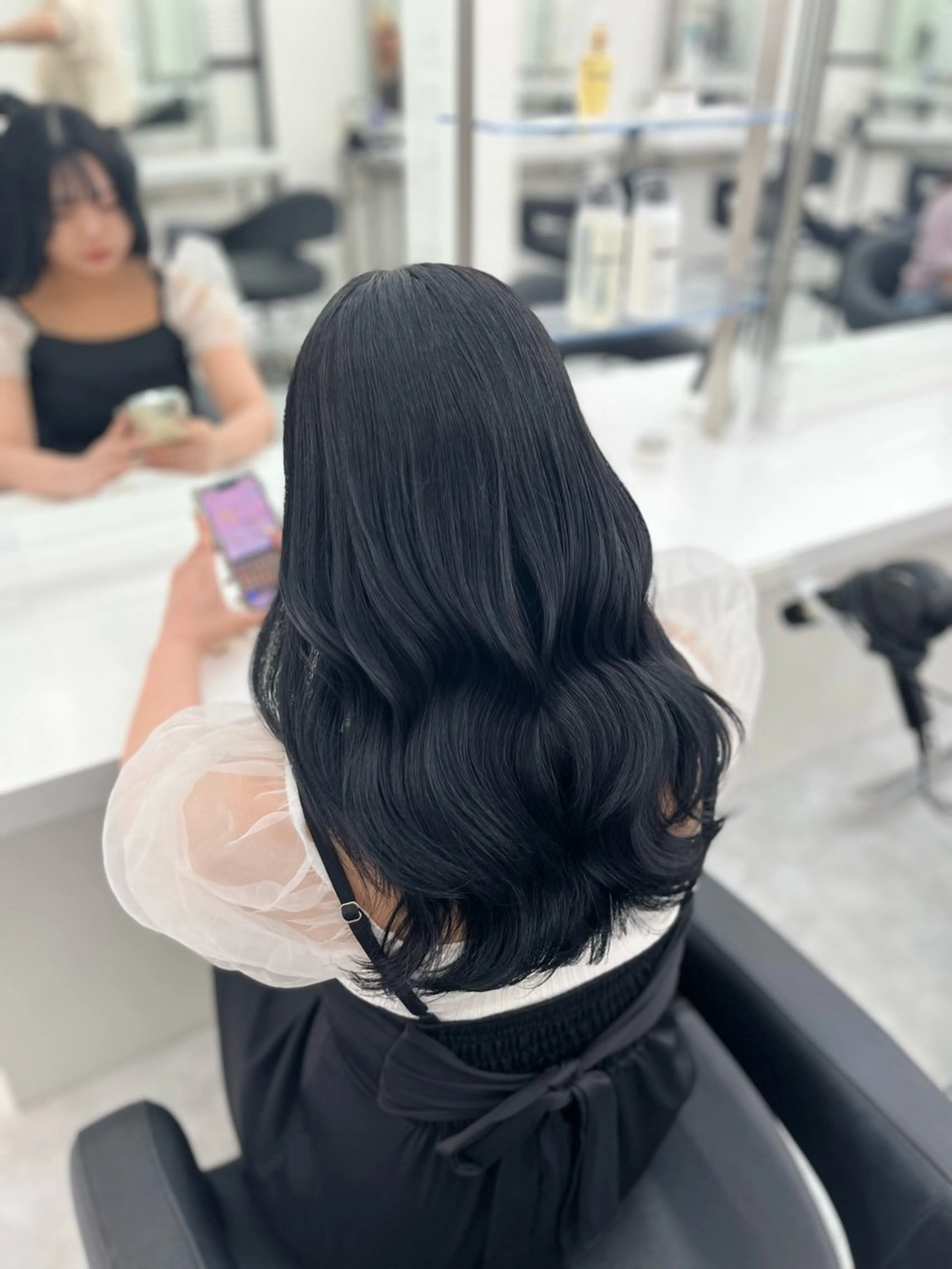 ロング カラー ヘアアレンジ 艶髪ハイトーン🫧 Kurehaのヘアスタイル