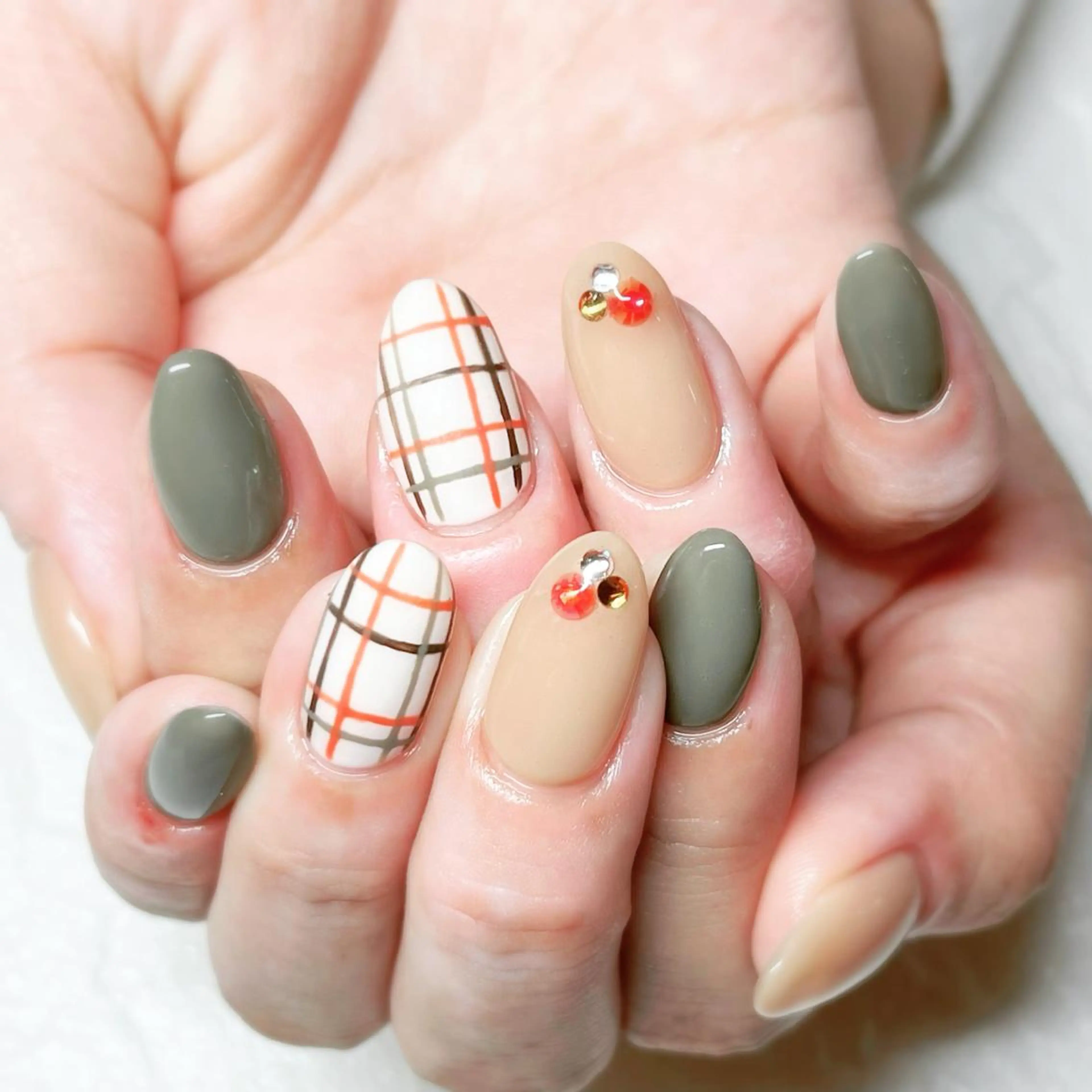 ネイル RuxuryNail ／RiAnnaのネイルデザイン