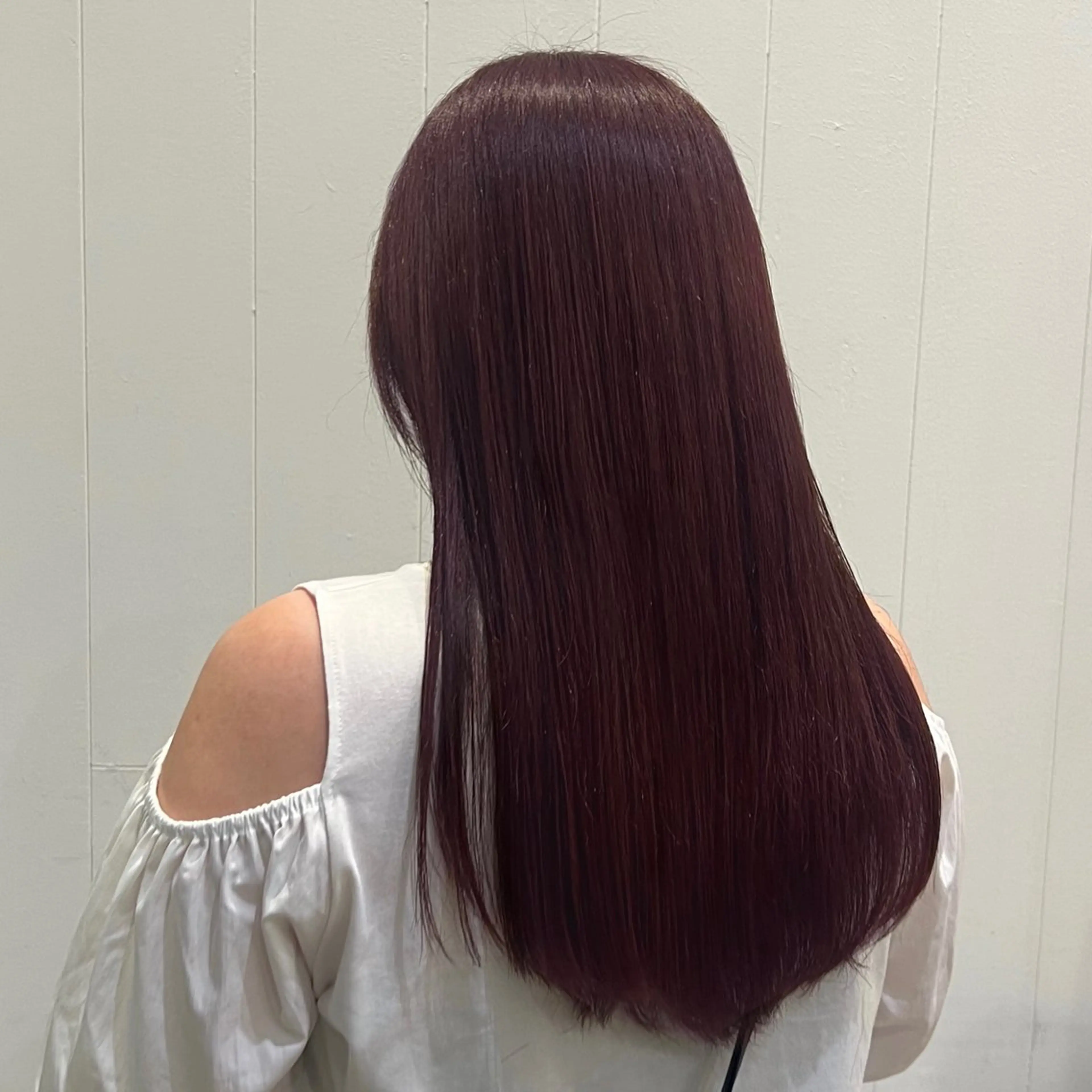 ロング カラー Henrietta  自由が丘所属・ベージュ/ブリーチ無 し/透明感/石井佑季のヘアスタイル