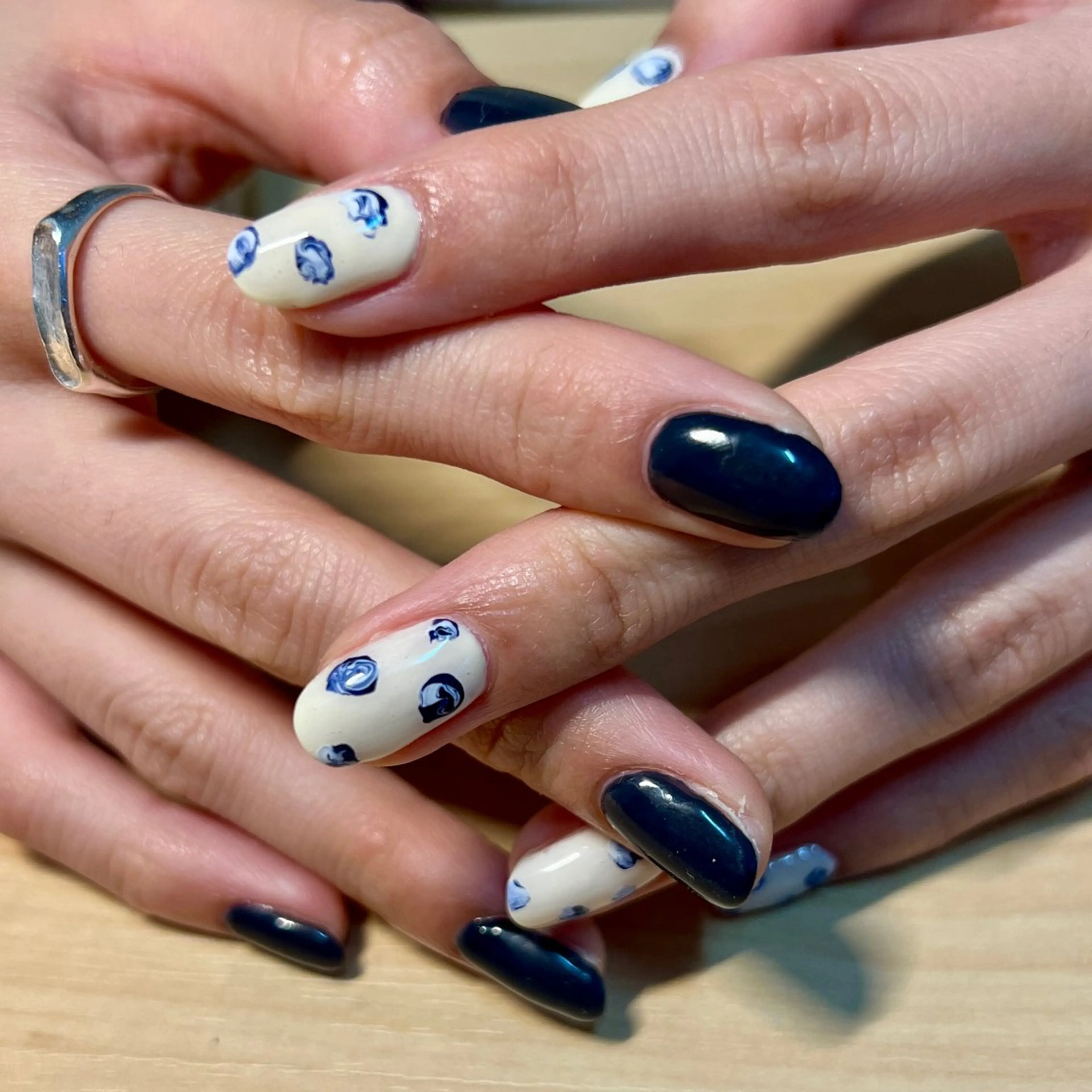 ネイル ニュアンスネイル ハンドネイル 個性派ニュアンス nuts nail所属・【池袋】nuts nail　なつみのネイルデザイン