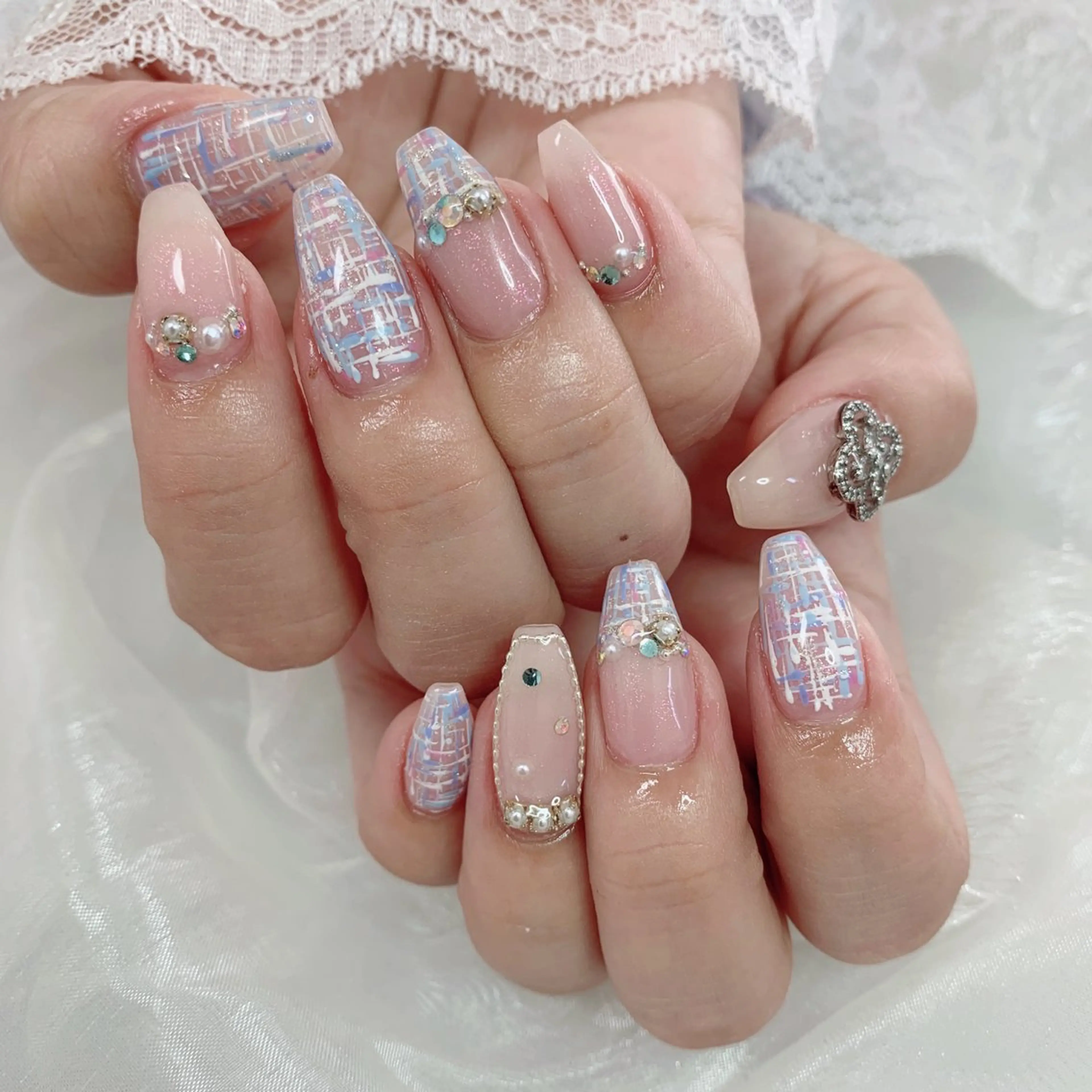 ネイル ハンドネイル La neige* yuki 🥯🍑のネイルデザイン