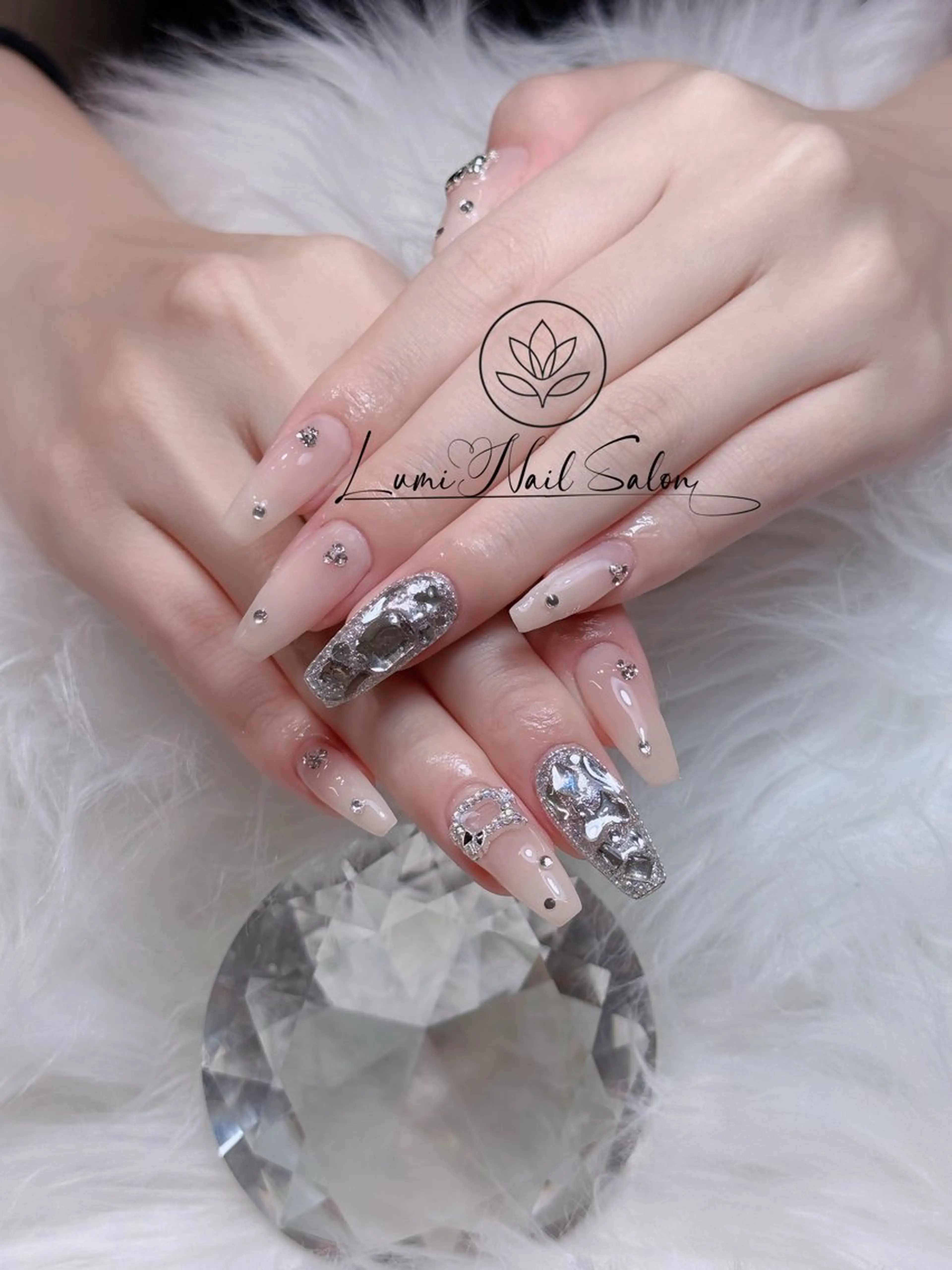 ネイル オーロラネイル チークネイル フットネイル フレンチネイル 韓国ネイル ハンドネイル Lumi Nailのネイルデザイン