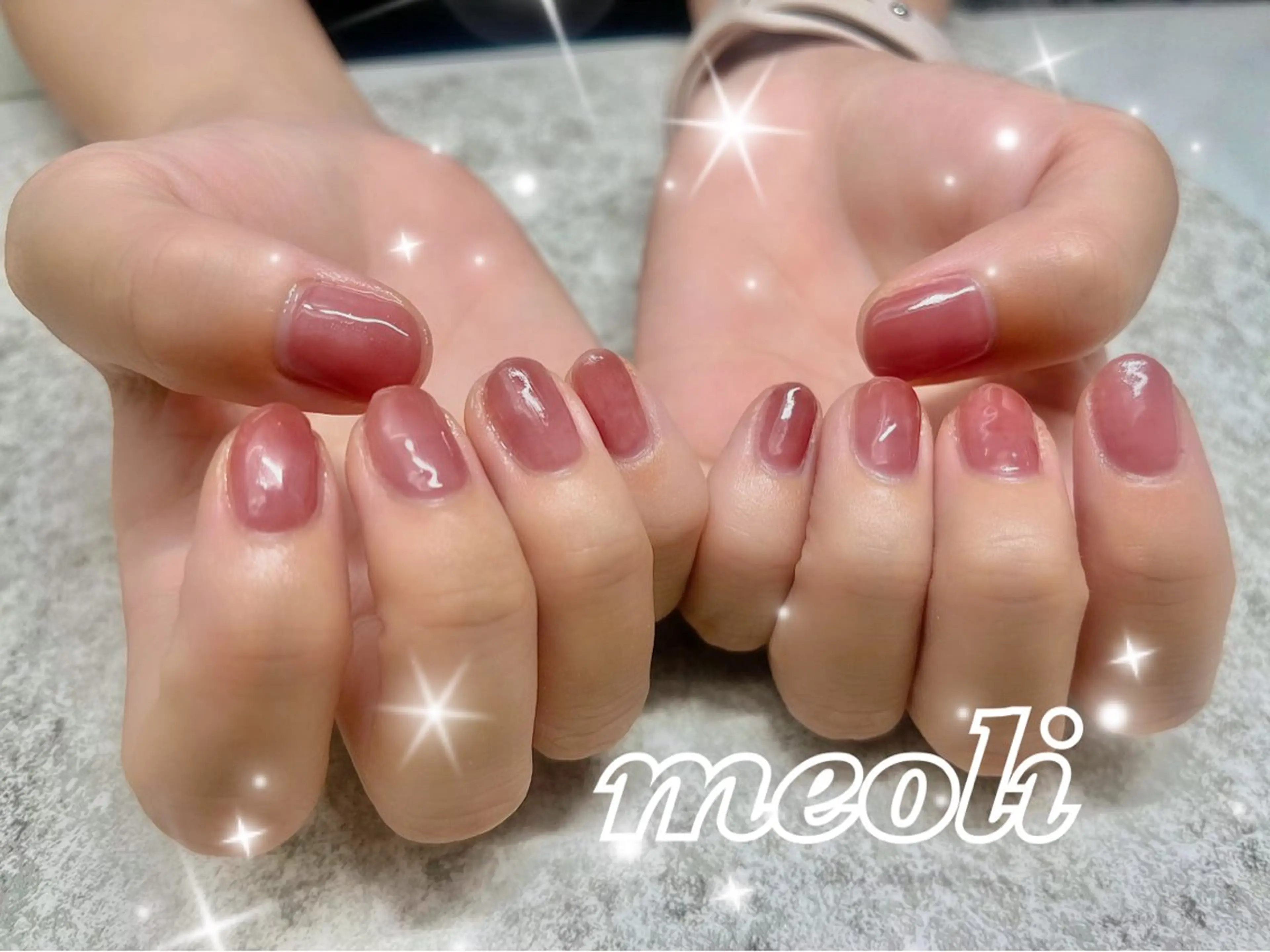 ネイル 赤色 ハンドネイル nail salon meoli　アヤのネイルデザイン
