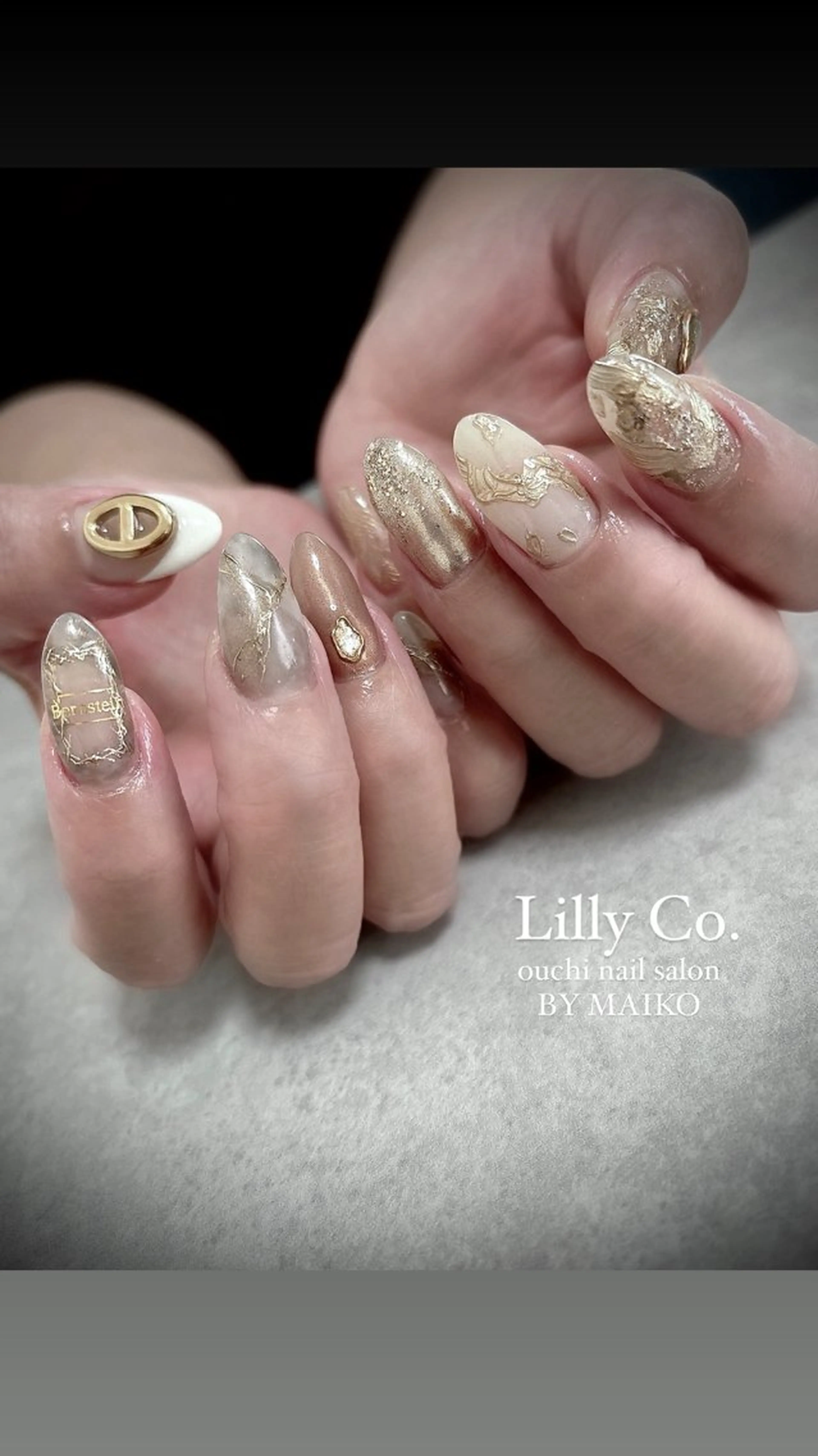 ネイル ゴールド ハンドネイル ハンドケア Lilly Co.のネイルデザイン