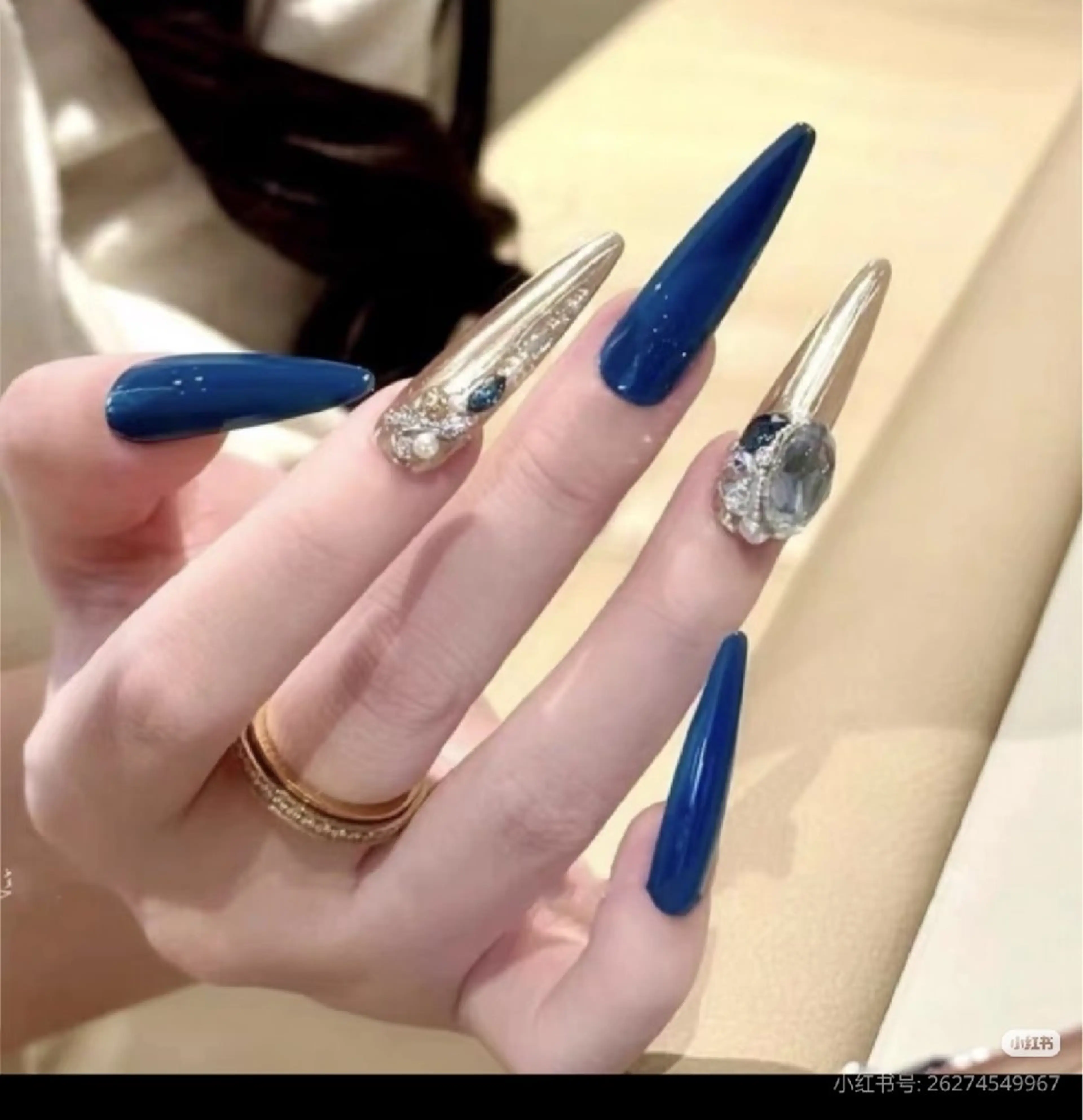 ネイル 鈴木 彩星のネイルデザイン