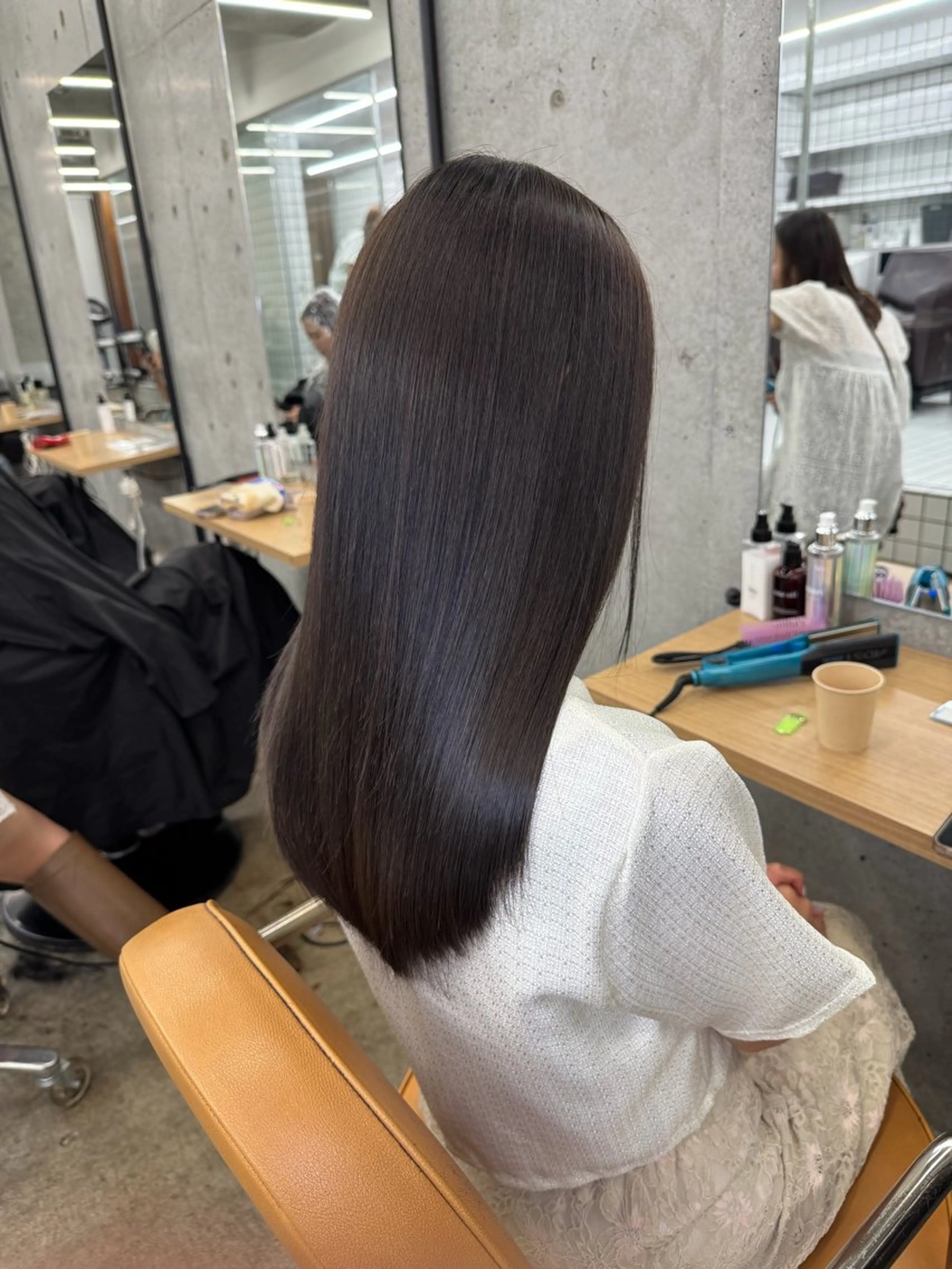 ロング 髪質改善 レイヤーカット 縮毛矯正 トリートメント 縮毛矯正 トリートメント 髪質改善×縮毛矯正× 艶カラー　吉原和磨のヘアスタイル