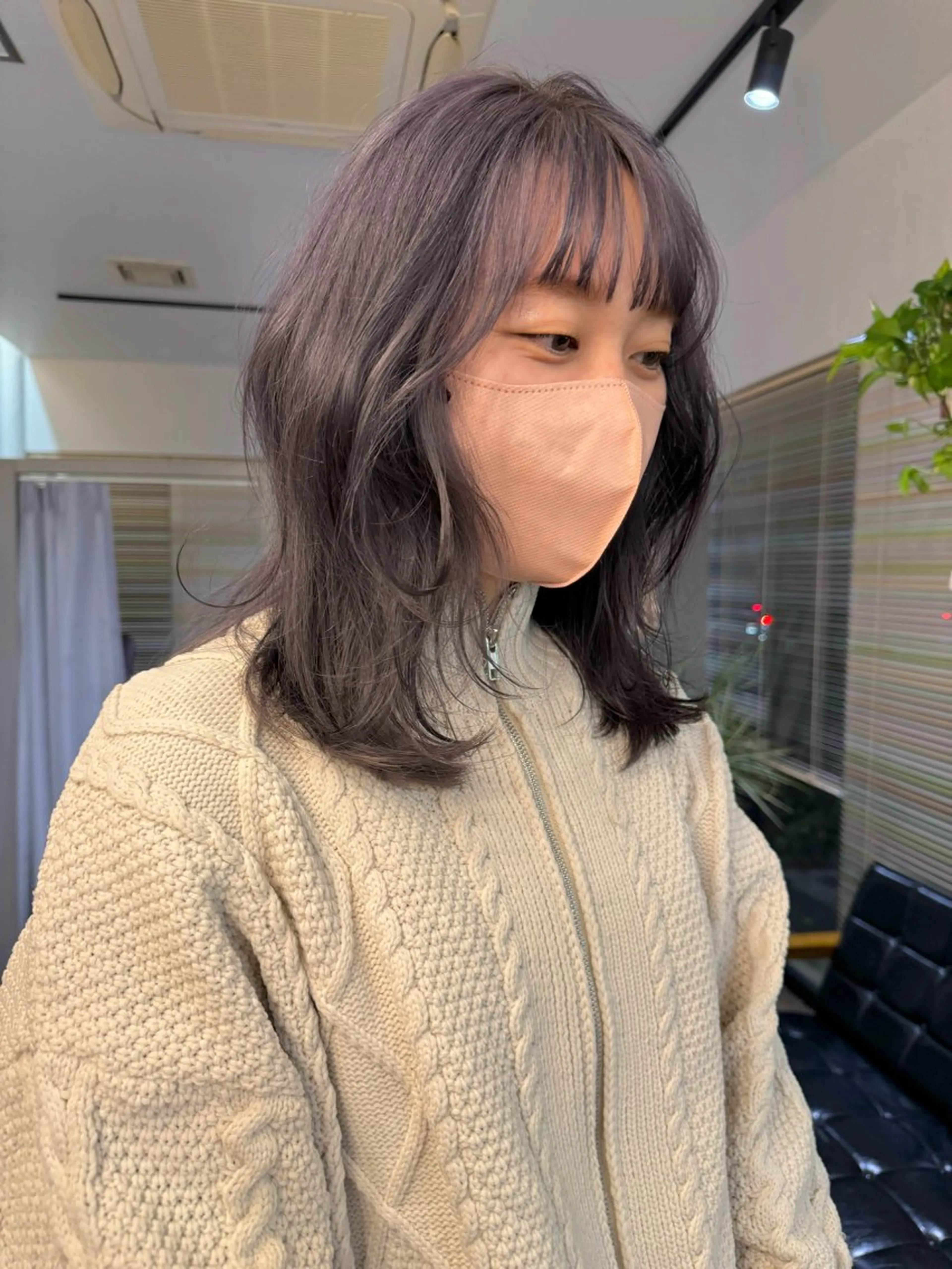 ミディアム カラー 佐藤 櫻のヘアスタイル