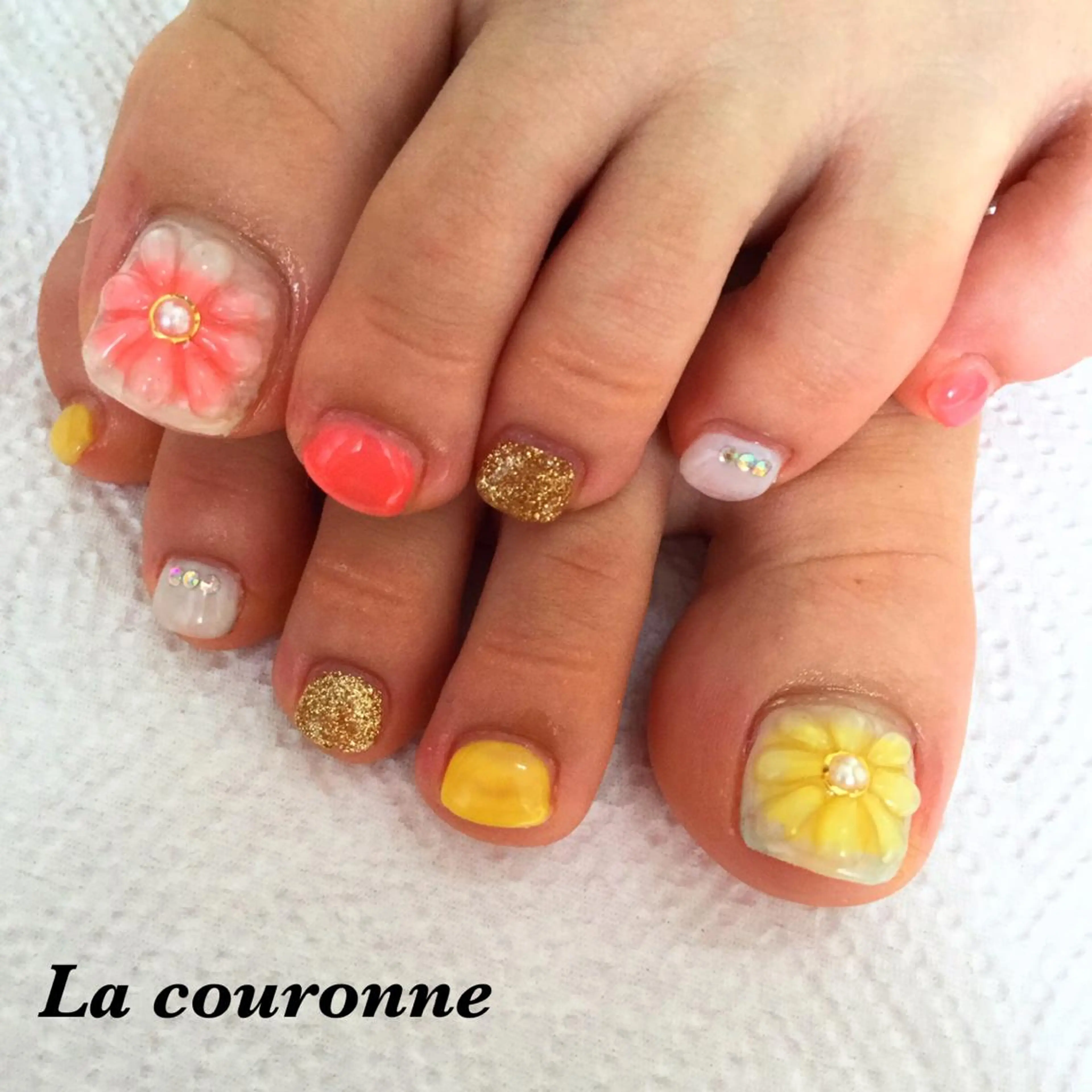 ネイル フットネイル Lacouronne NATSUMIのネイルデザイン