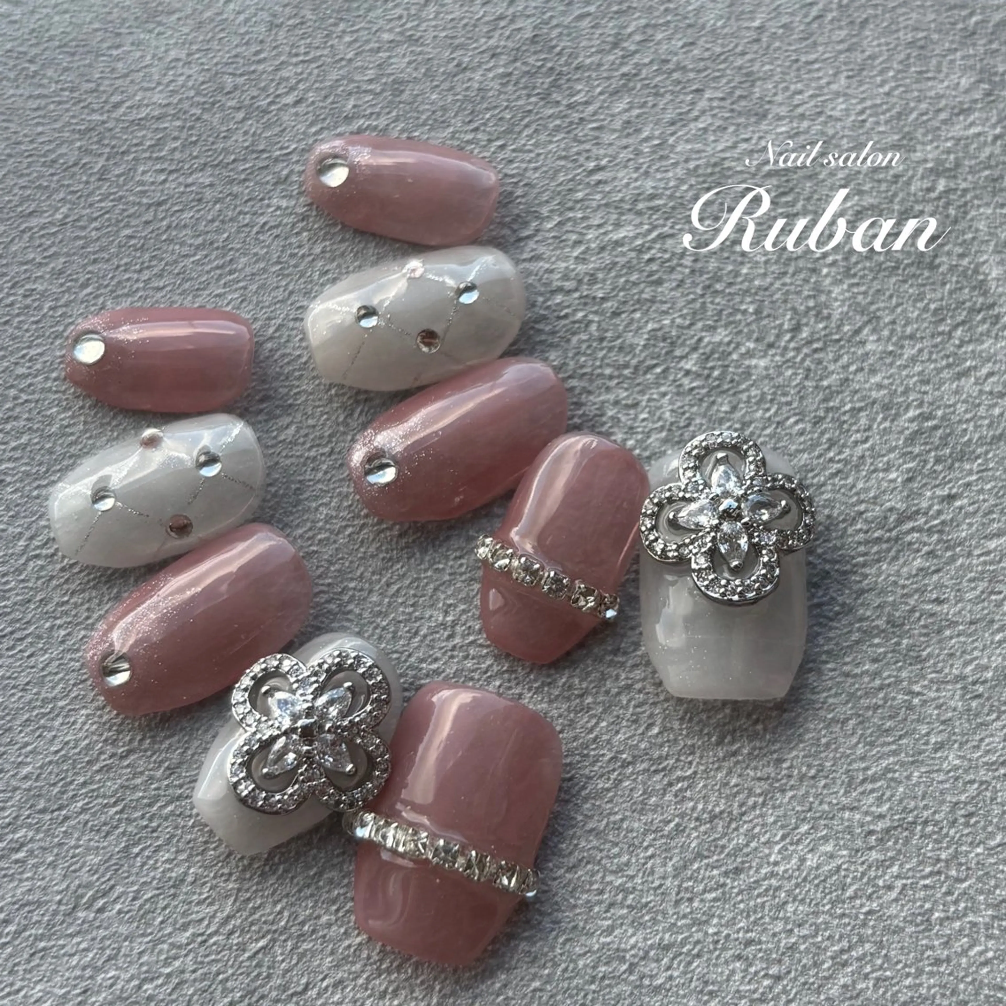 ネイル 成人式 ネイルチップ Nail salon Ruban所属・Nail salon Rubanのネイルデザイン