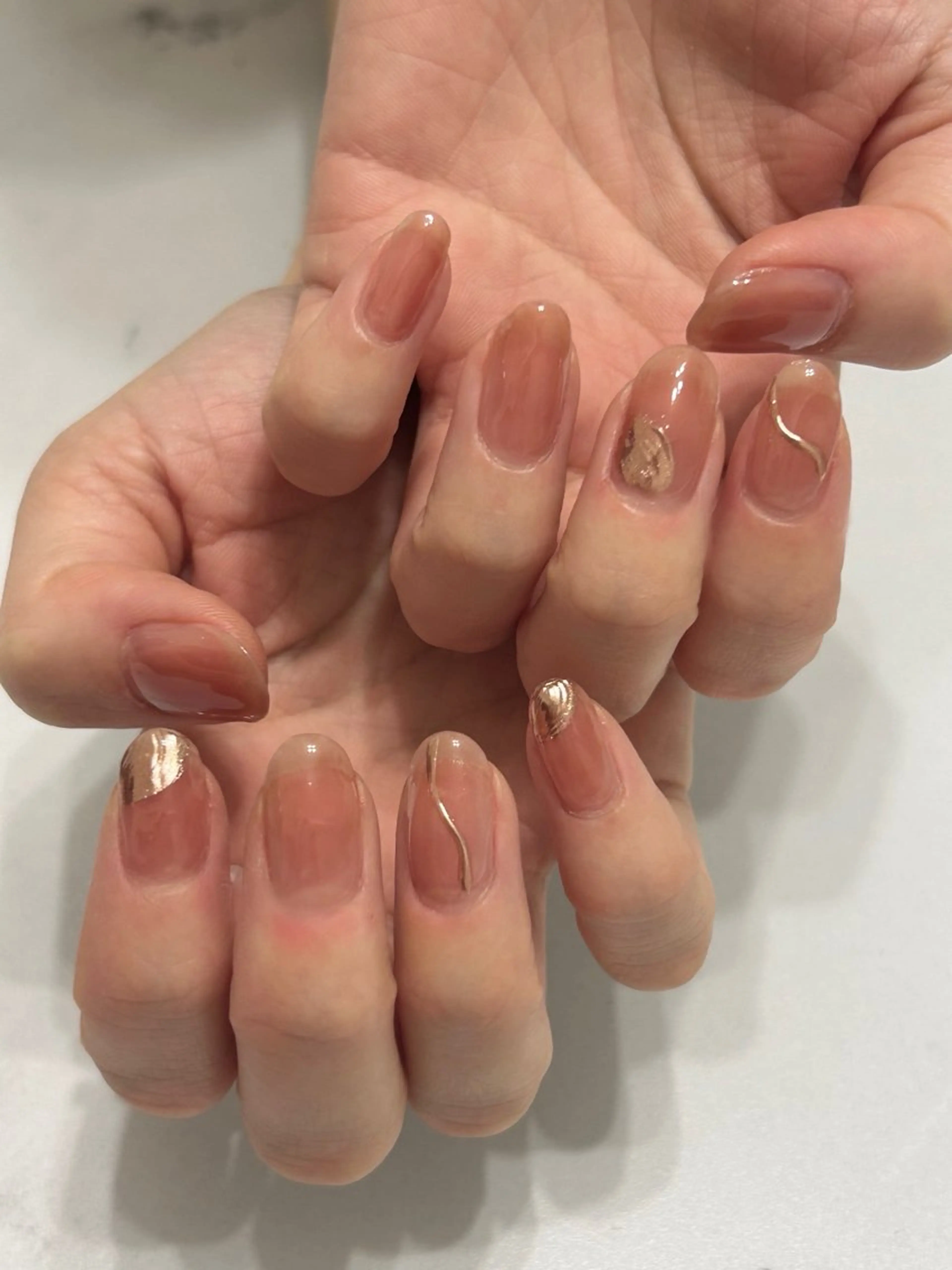 ネイル ゴールド ワンカラーネイル katarina🪐 filonnailのネイルデザイン