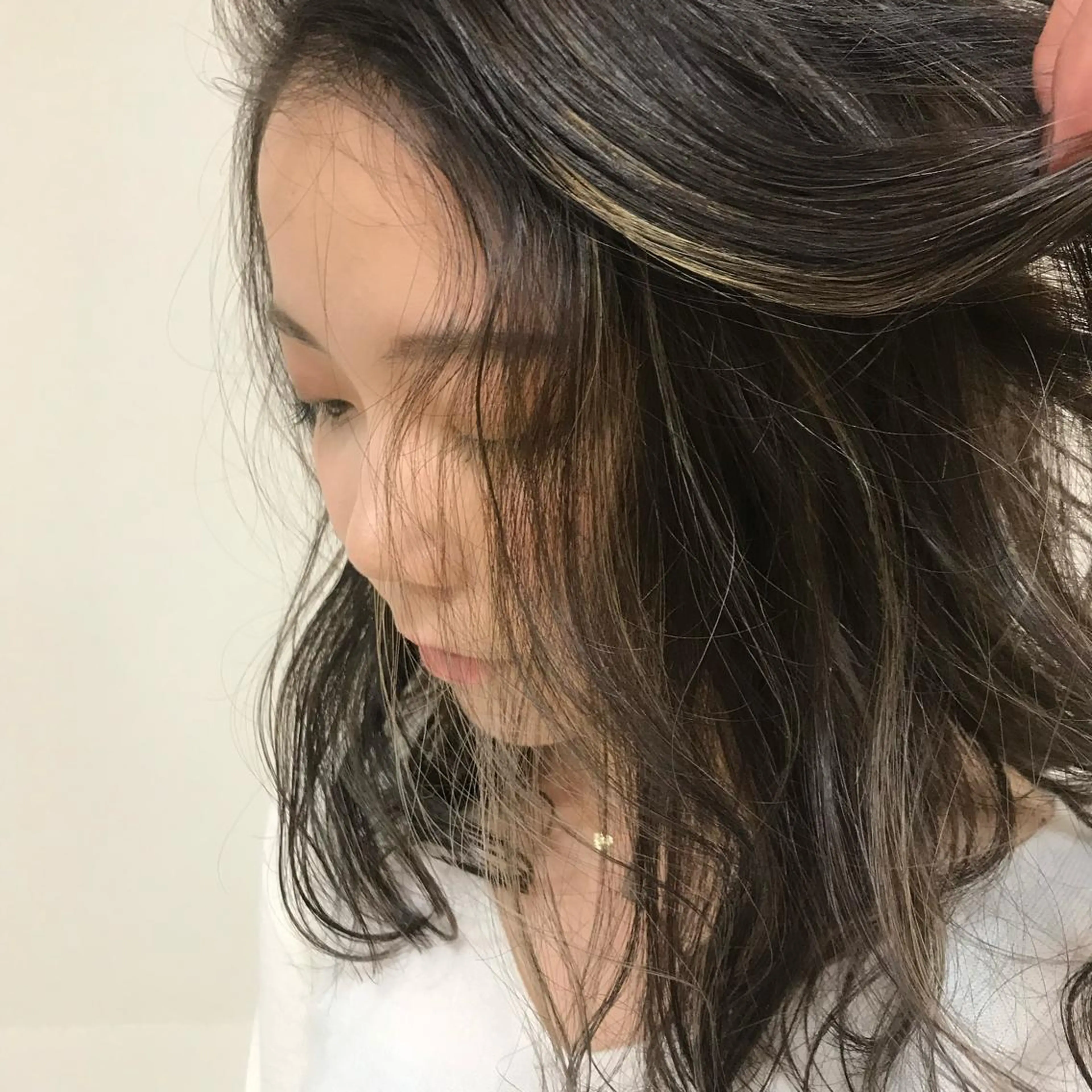 ショート ヘアカラー トリートメント デザインカラー🕊 石井萌のヘアスタイル
