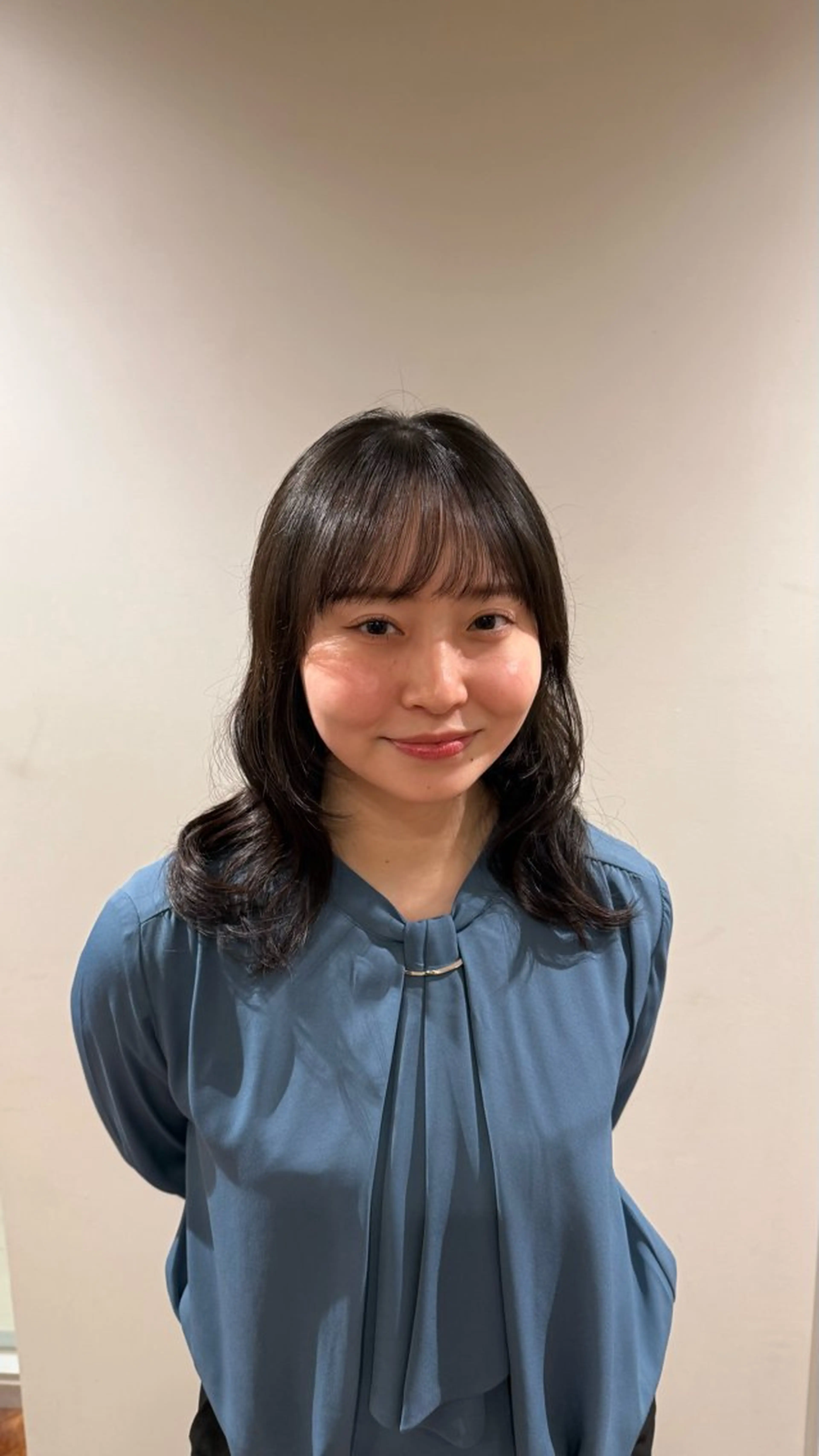 ミディアム 濱崎 あかりのヘアスタイル