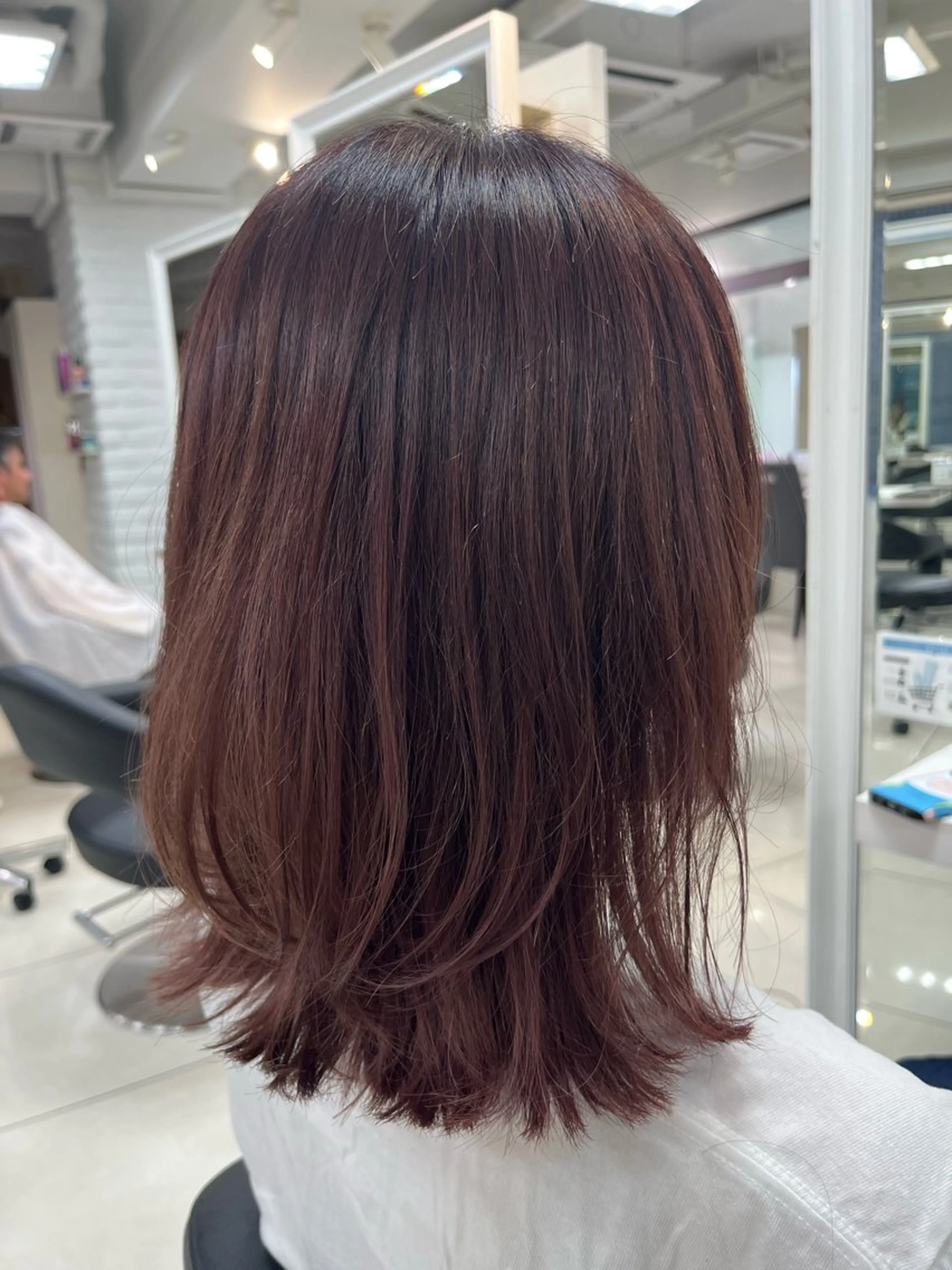 ミディアム カラー ブラウンカラー ピンクカラー ピンクブラウン くびれヘア くびれレイヤー カット ヘアカラー トリートメント メンズ縮毛矯正🦊ハ イトーン　RYOKAのヘアスタイル