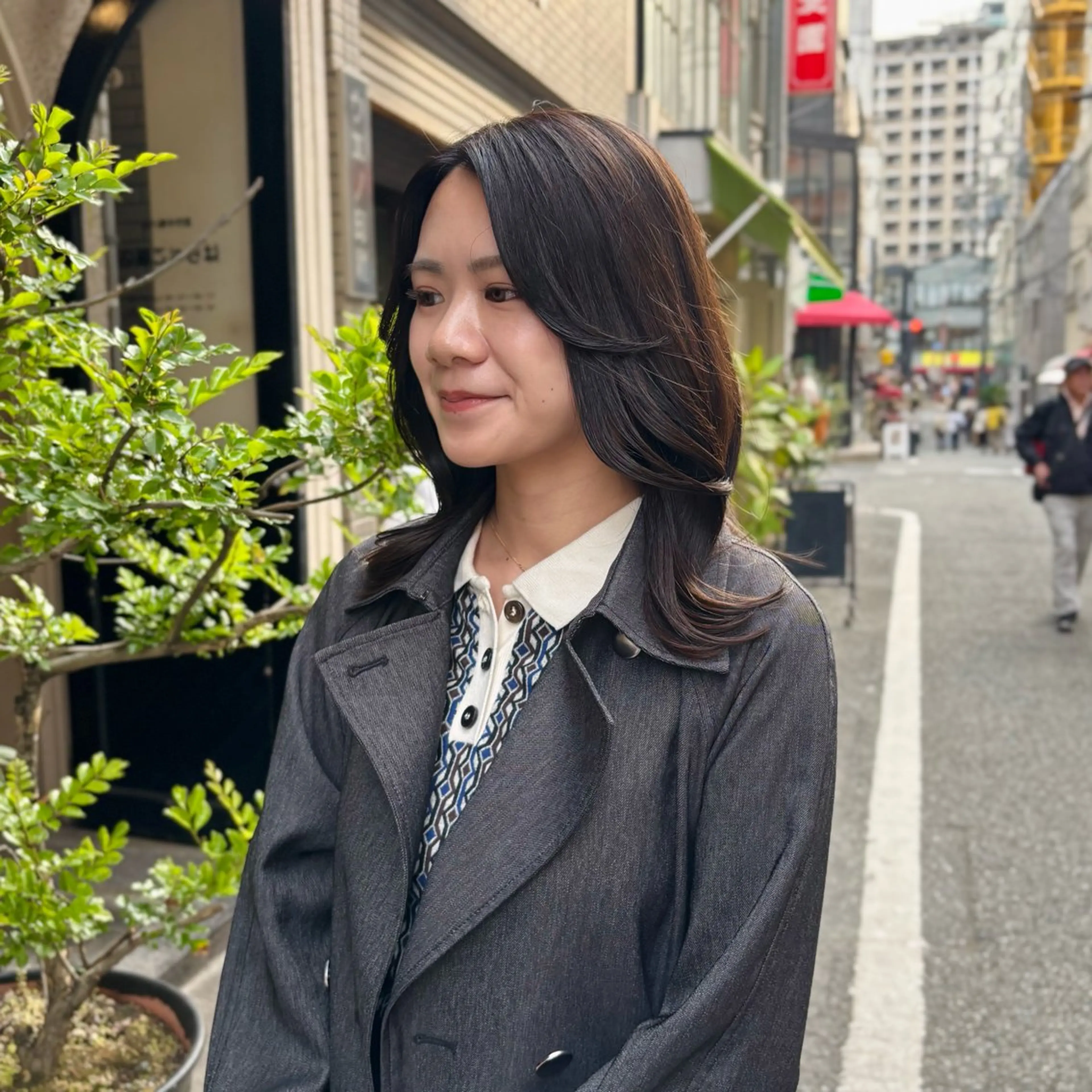 ミディアム カラー ブラウンカラー ナチュラルブラウン くびれヘア 顔周りカット カット ヘアカラー トリートメント 芦刈咲来/髪質改善/ 赤み消し/顔周りのヘアスタイル