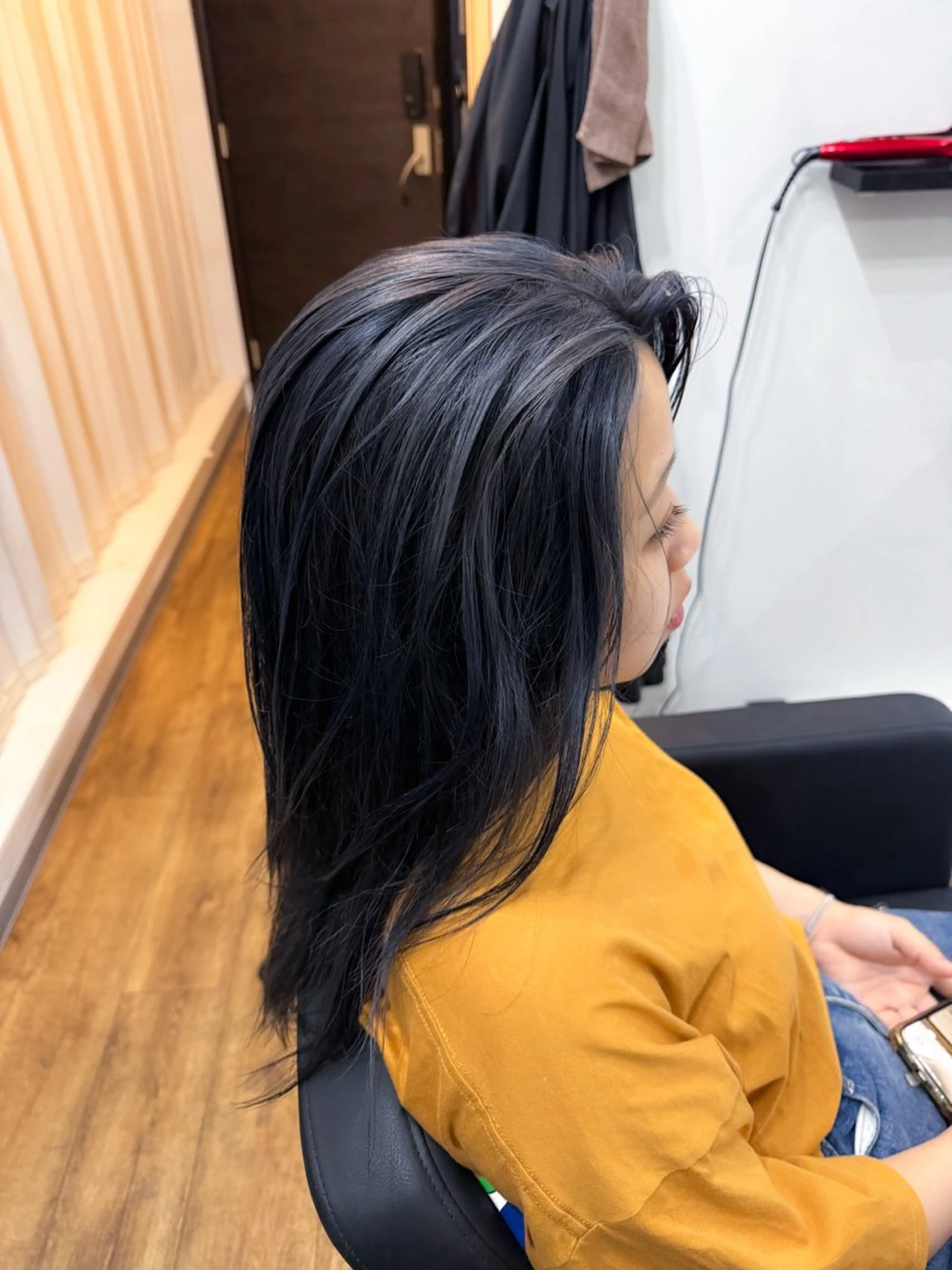 ロング カラー ネイビーカラー ヘアカラー 椎葉 祐也のヘアスタイル