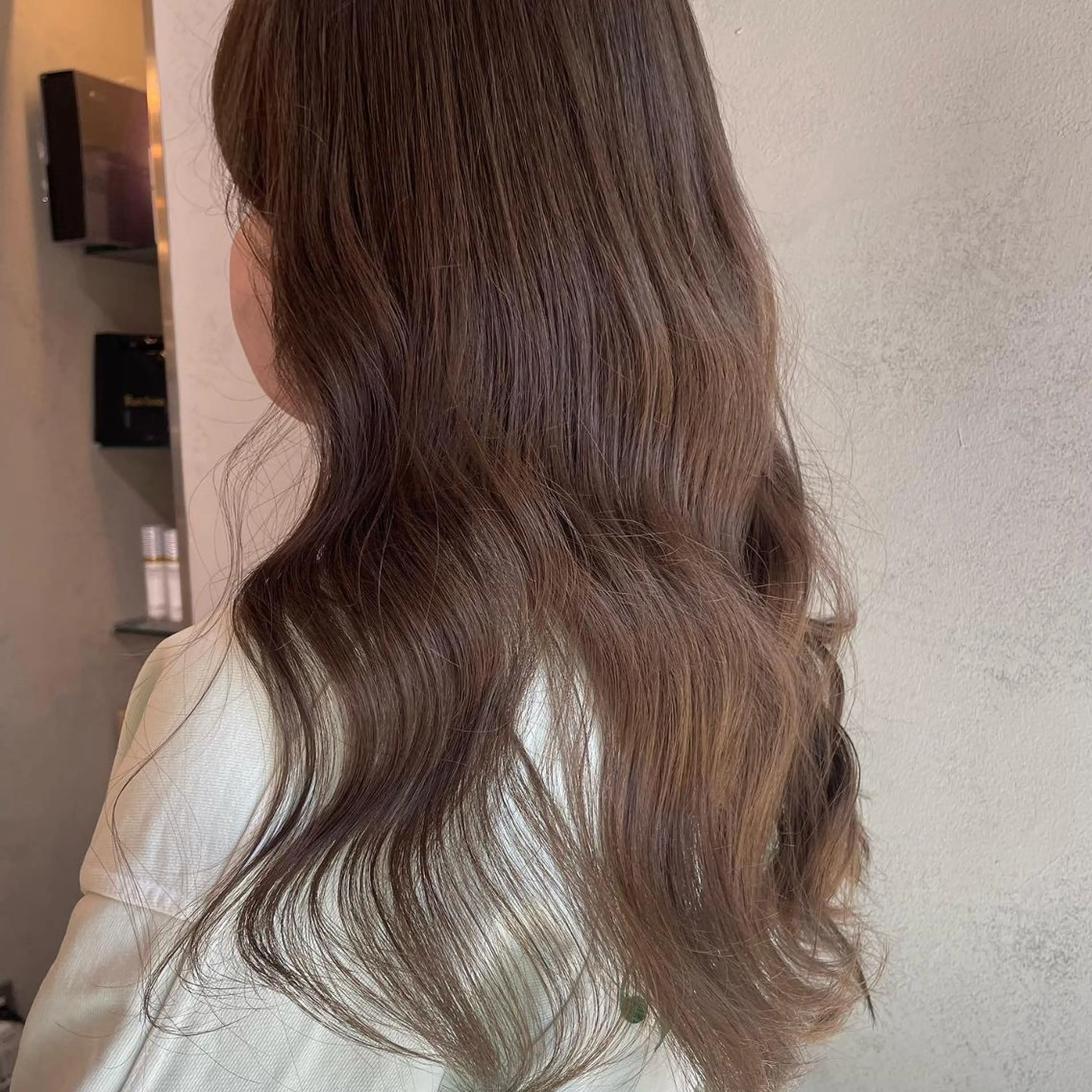 カラー ヘアアレンジ ベージュカラー ブリーチ 透明感カラー ブリーチなしカラー オリーブベージュ 𝙢𝙞𝙮𝙪🎀 girly hairのヘアスタイル